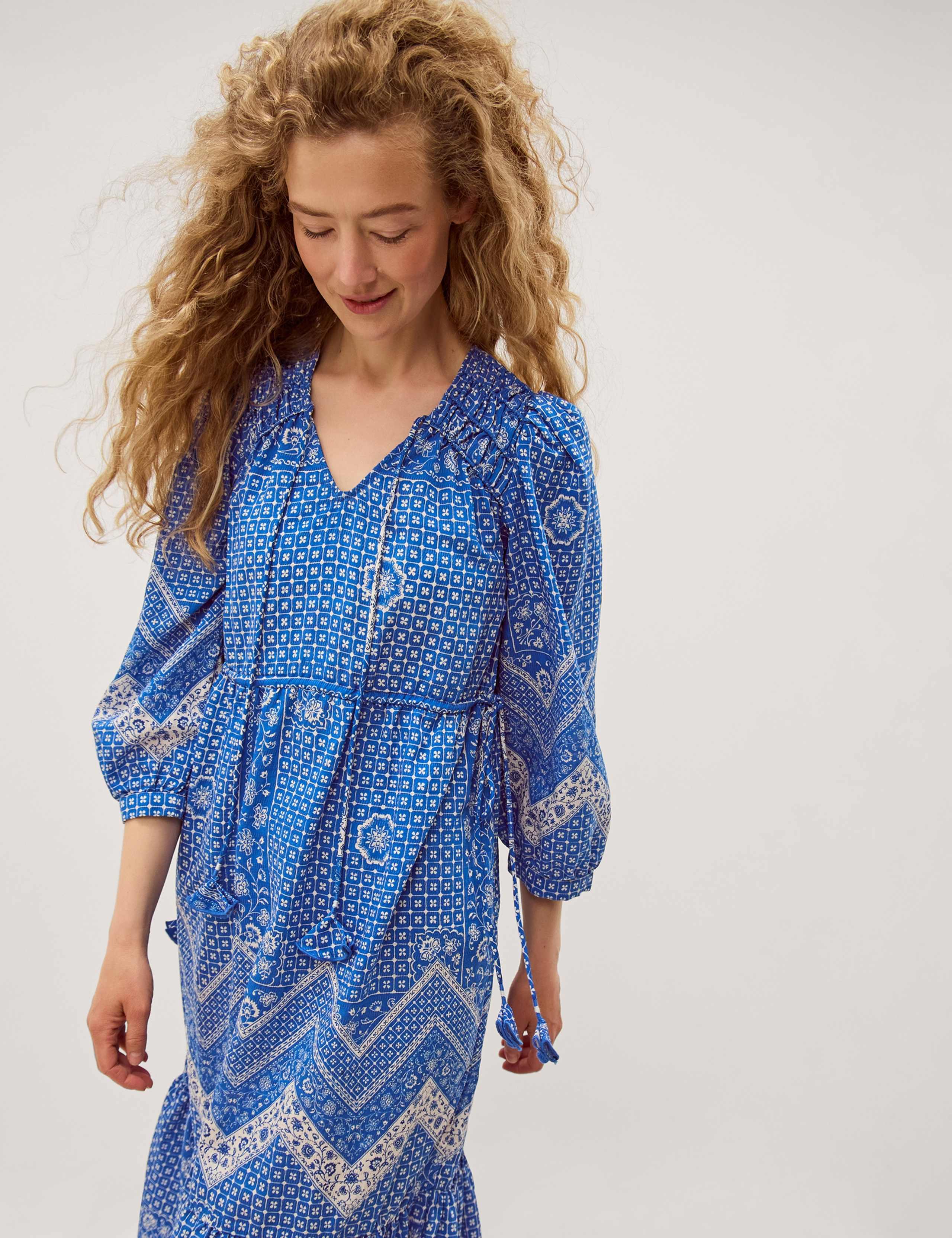 Printed V-Neck Midi Skater Dress 3 of 5