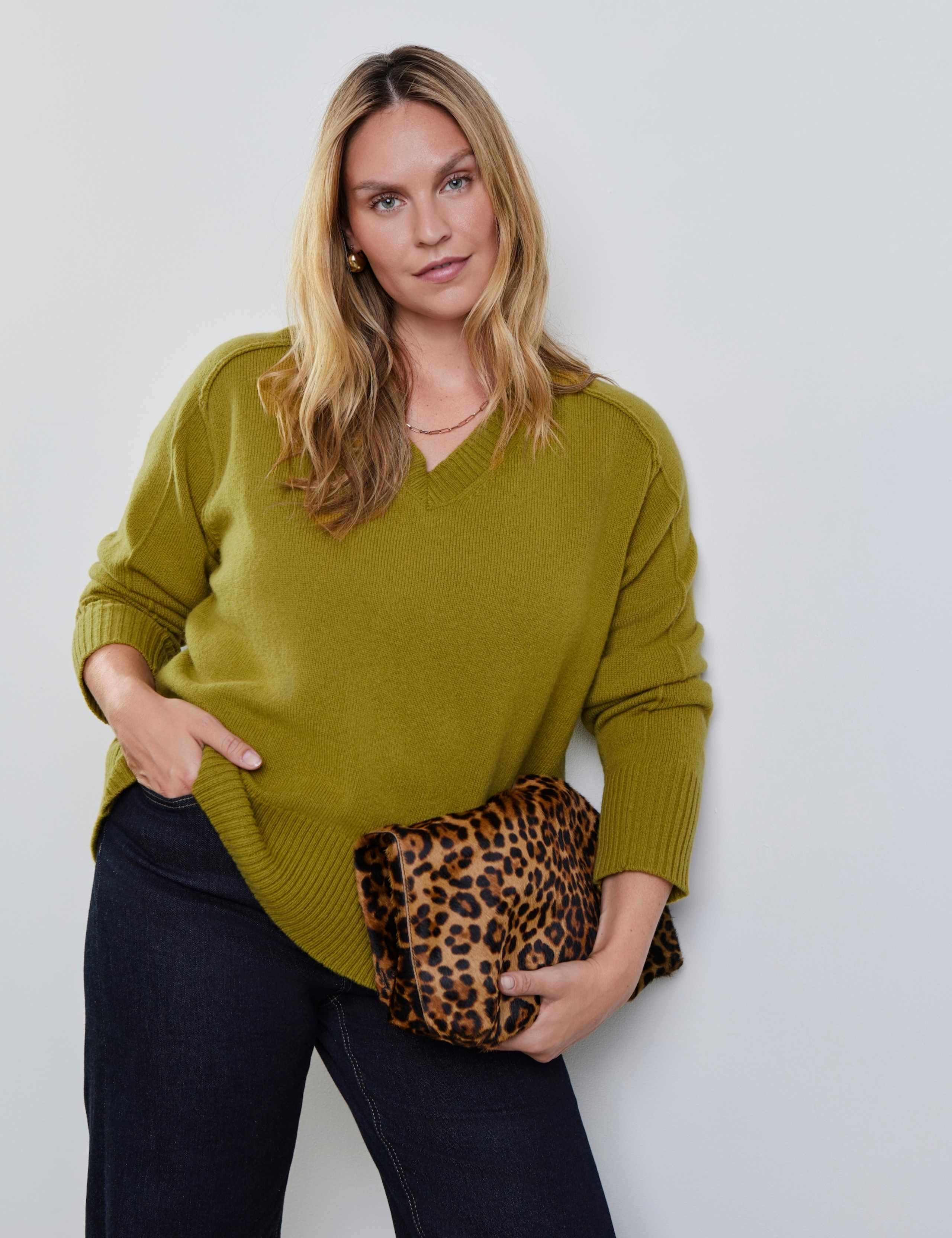 Pure Wool V-Neck Jumper 2 of 6