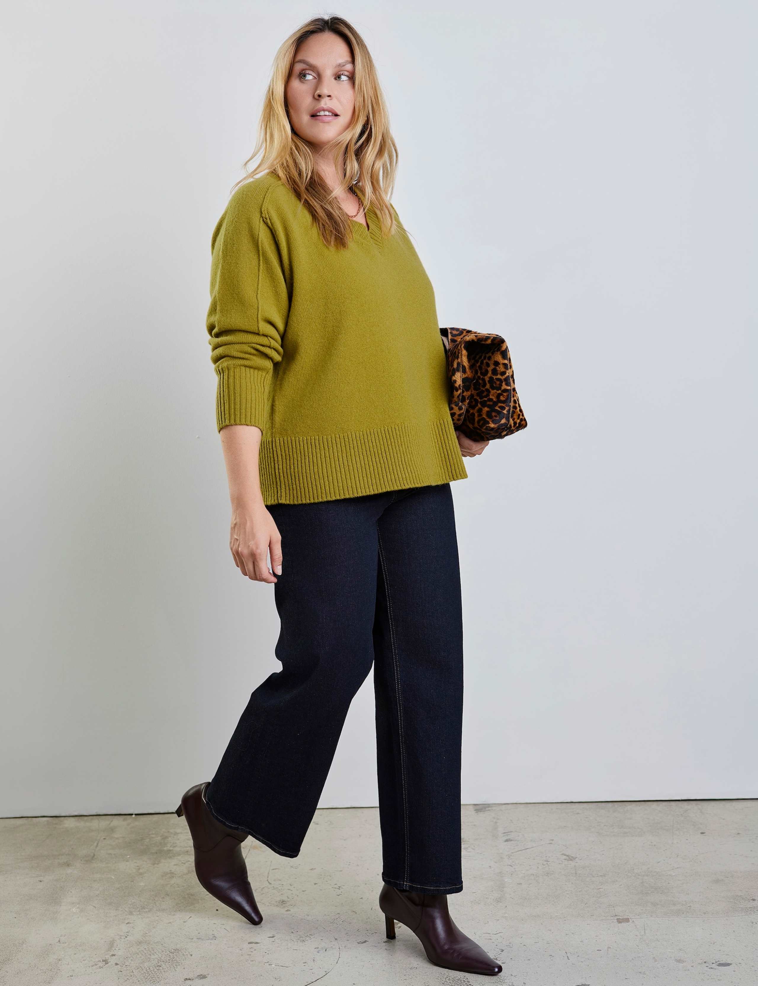 Pure Wool V-Neck Jumper 3 of 6
