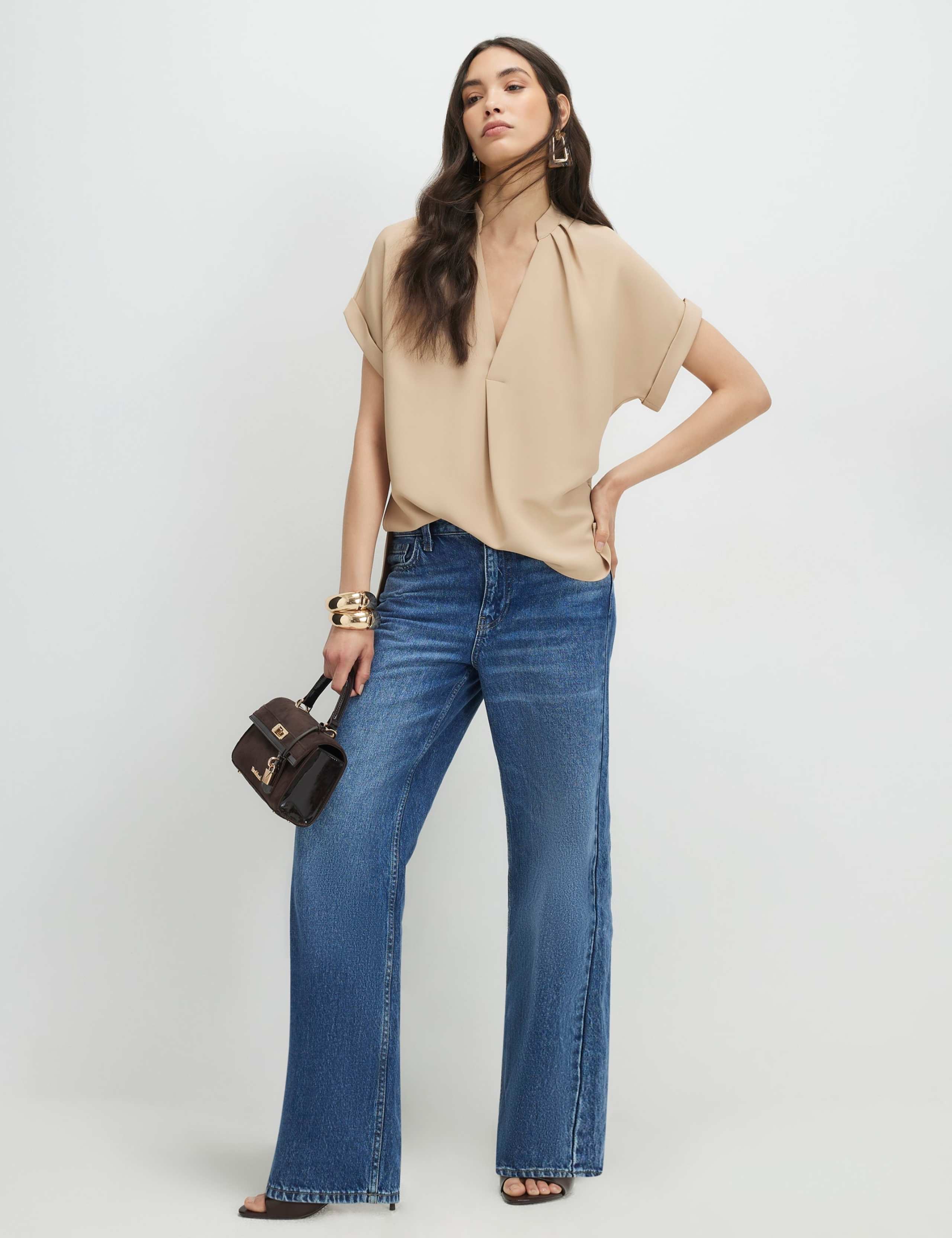 Woven Notch Neck Stepped Hem T-Shirt 3 of 4