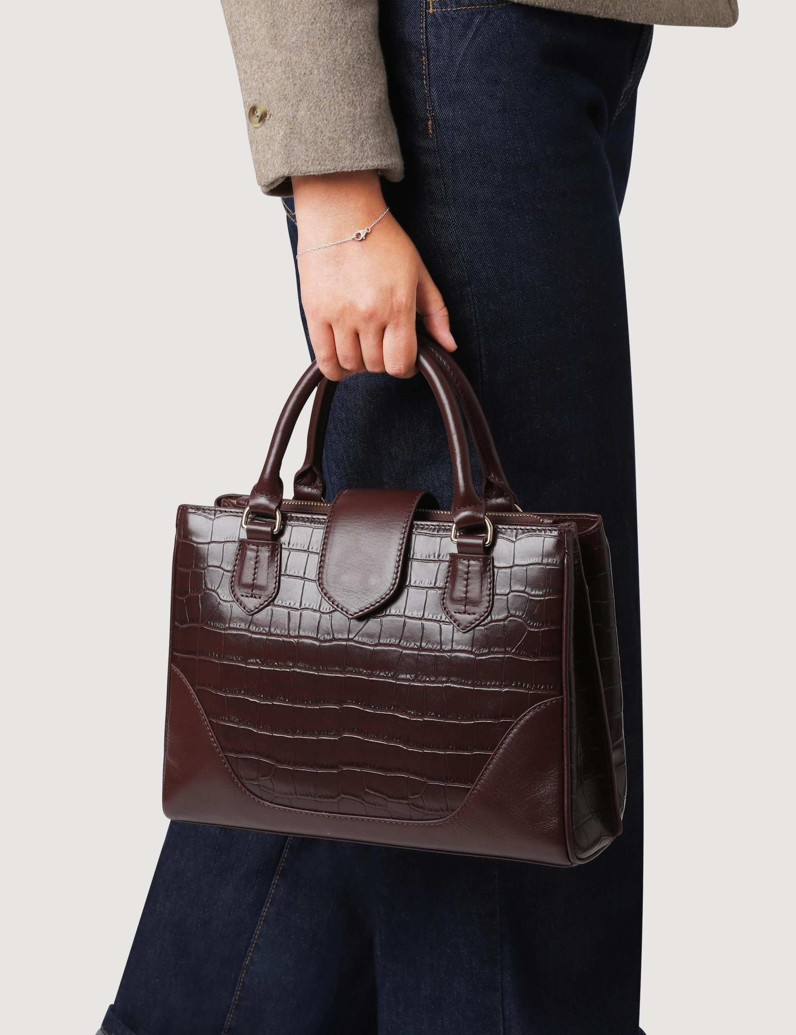 Leather Handbag with an Adjustable Strap 5 of 5