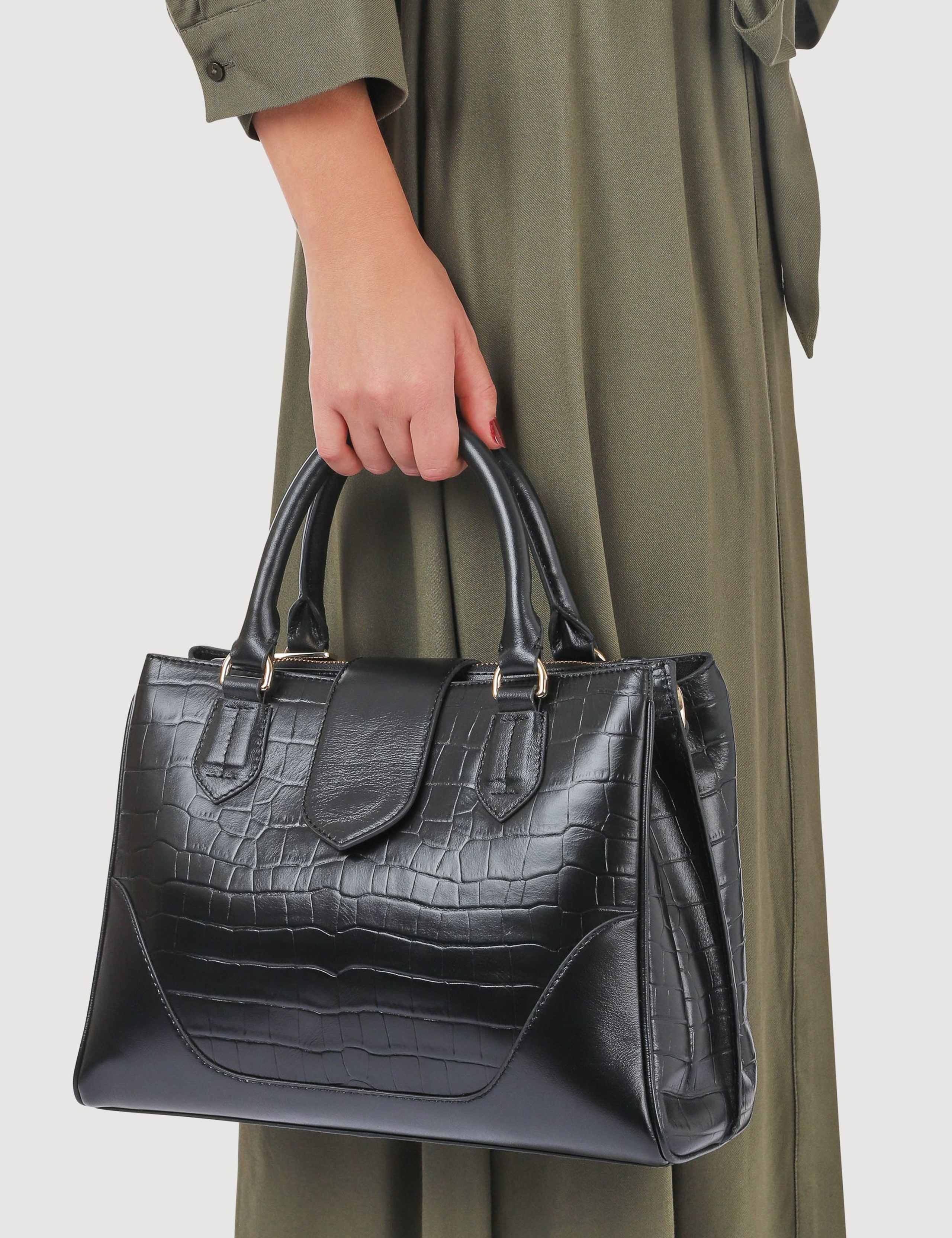 Leather Handbag with an Adjustable Strap 5 of 5