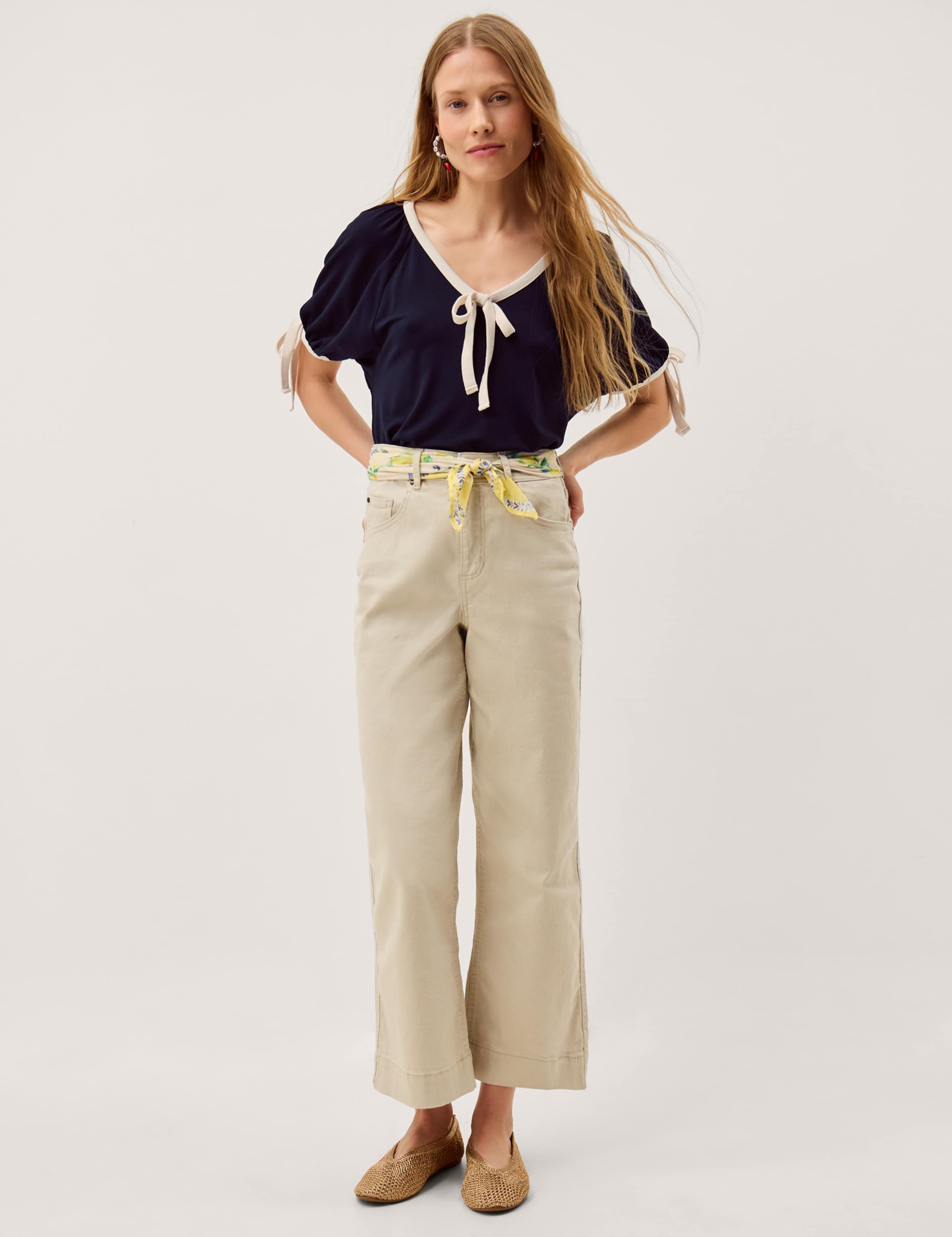 Jersey Contrast Trim Bow Detail T-Shirt 4 of 5