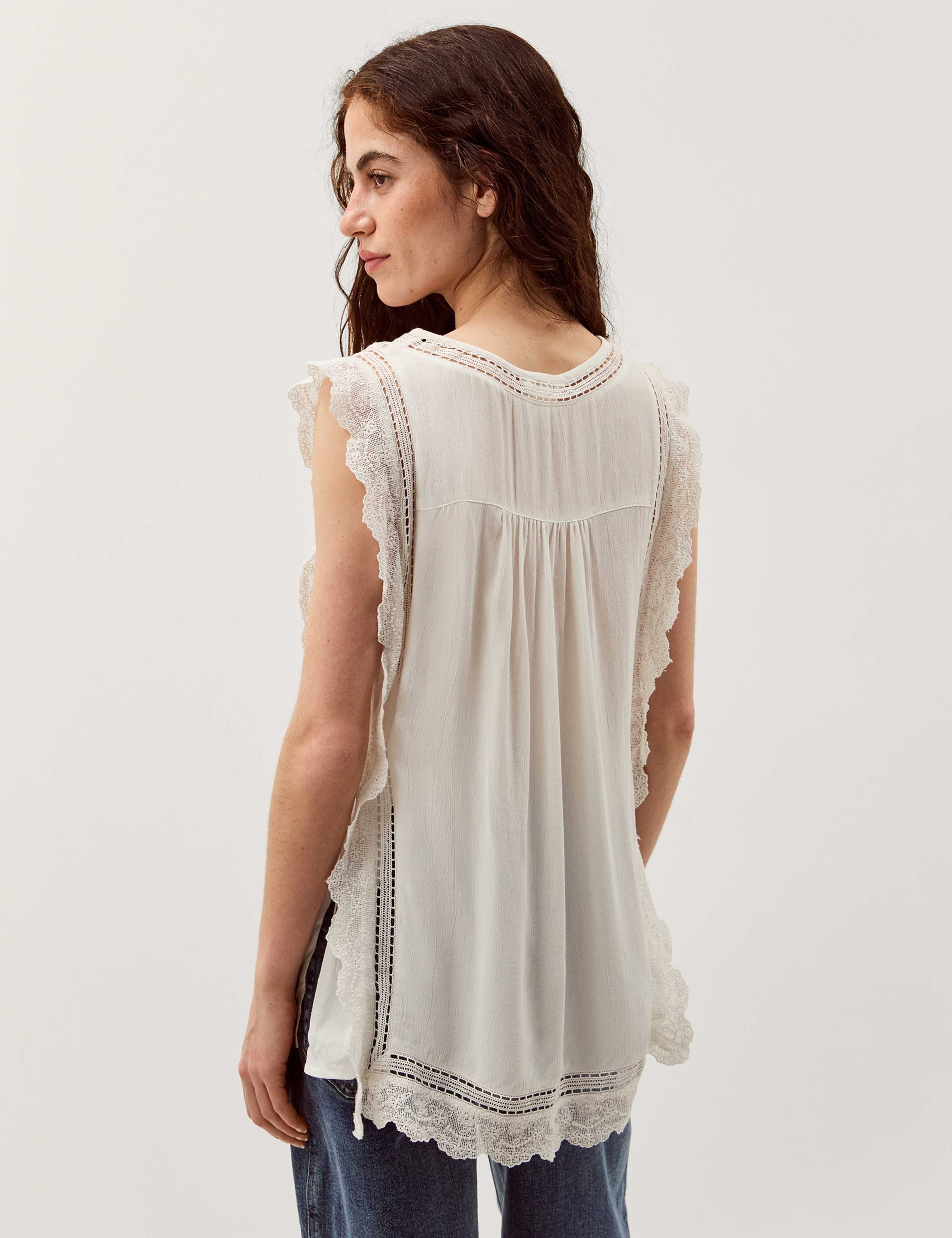 Embroidered Lace Round Neck Blouse 3 of 5