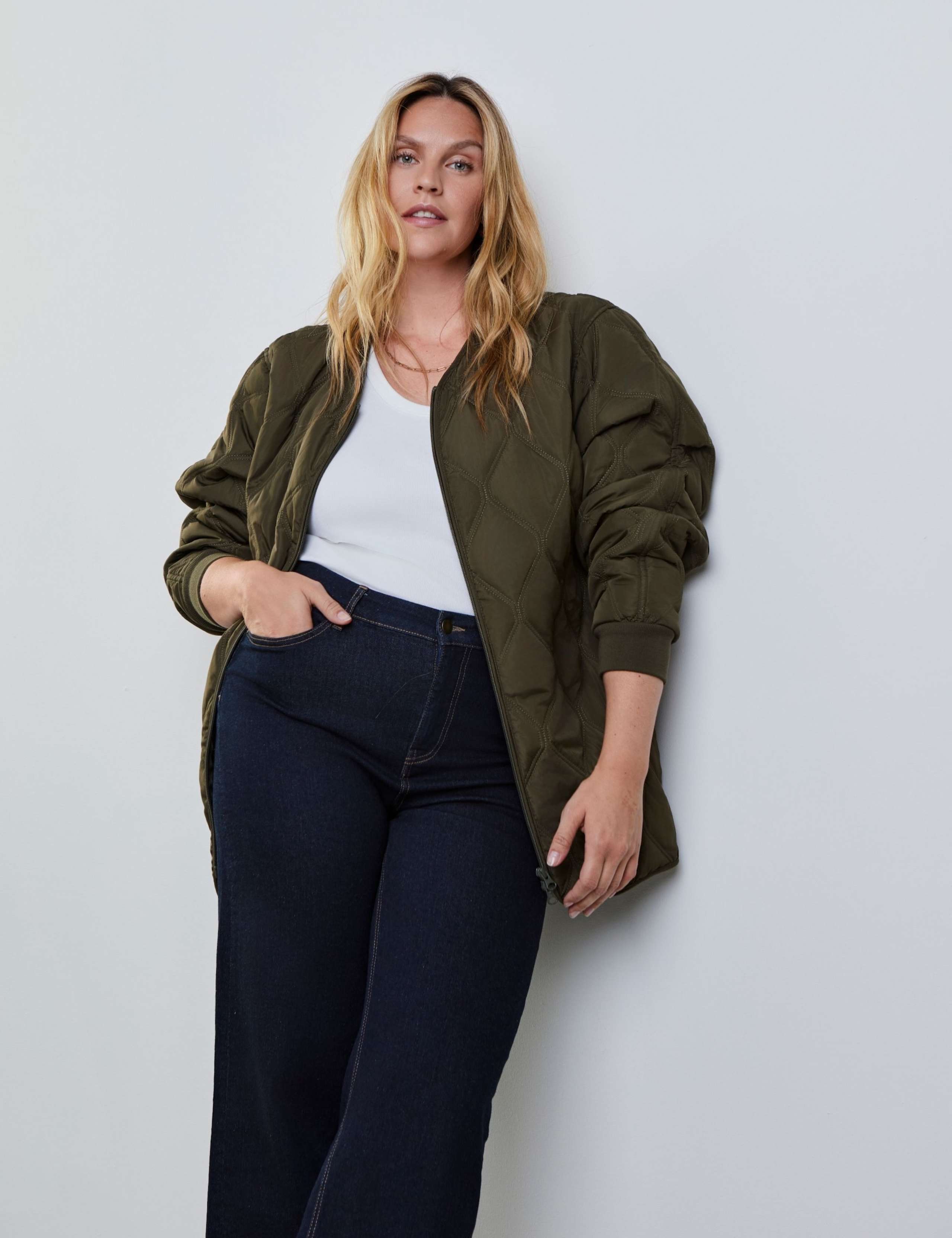 Quilted Collarless Bomber Jacket 3 of 4