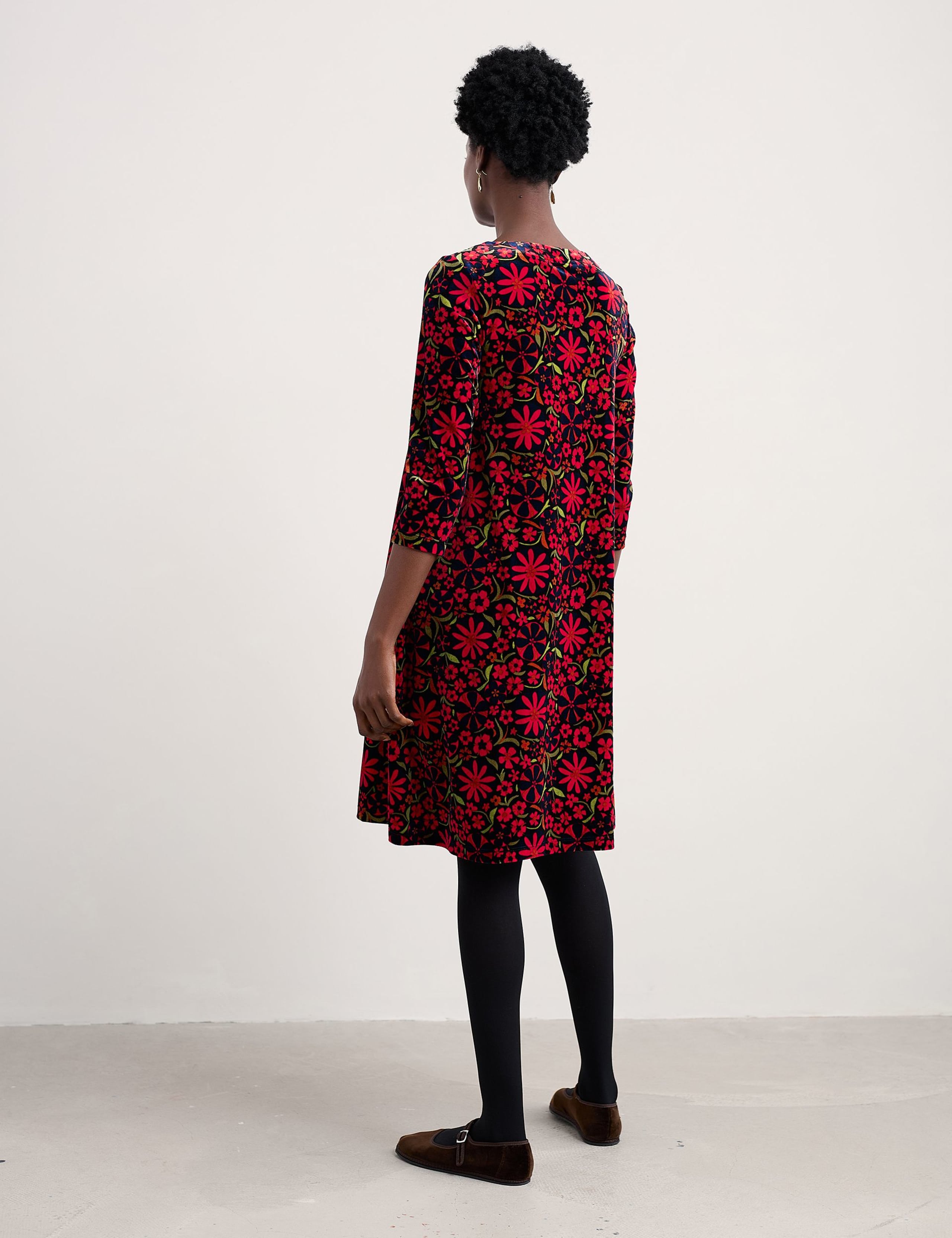 Cord Floral Knee Length Shift Dress 4 of 5