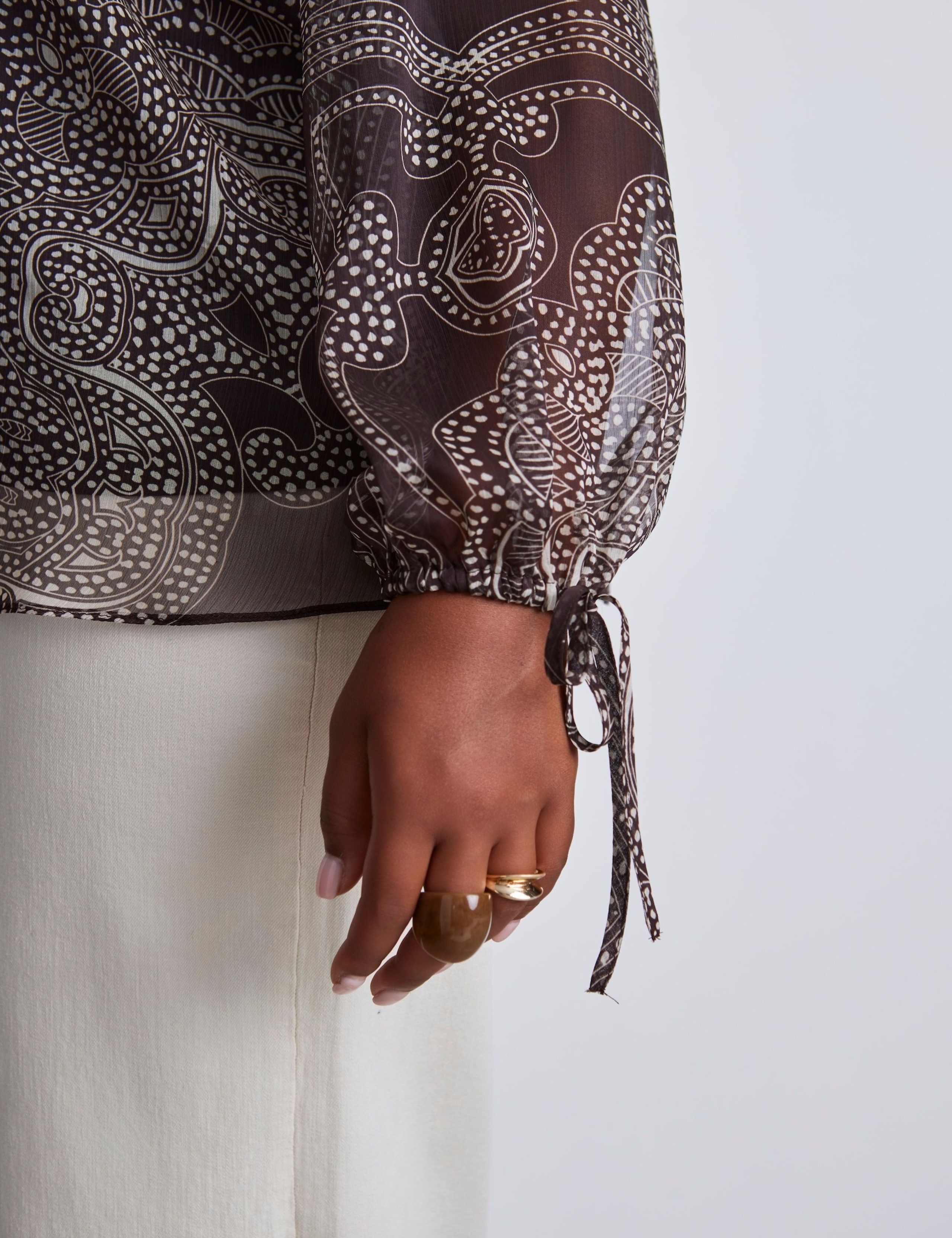 Printed V-Neck Blouse 4 of 4