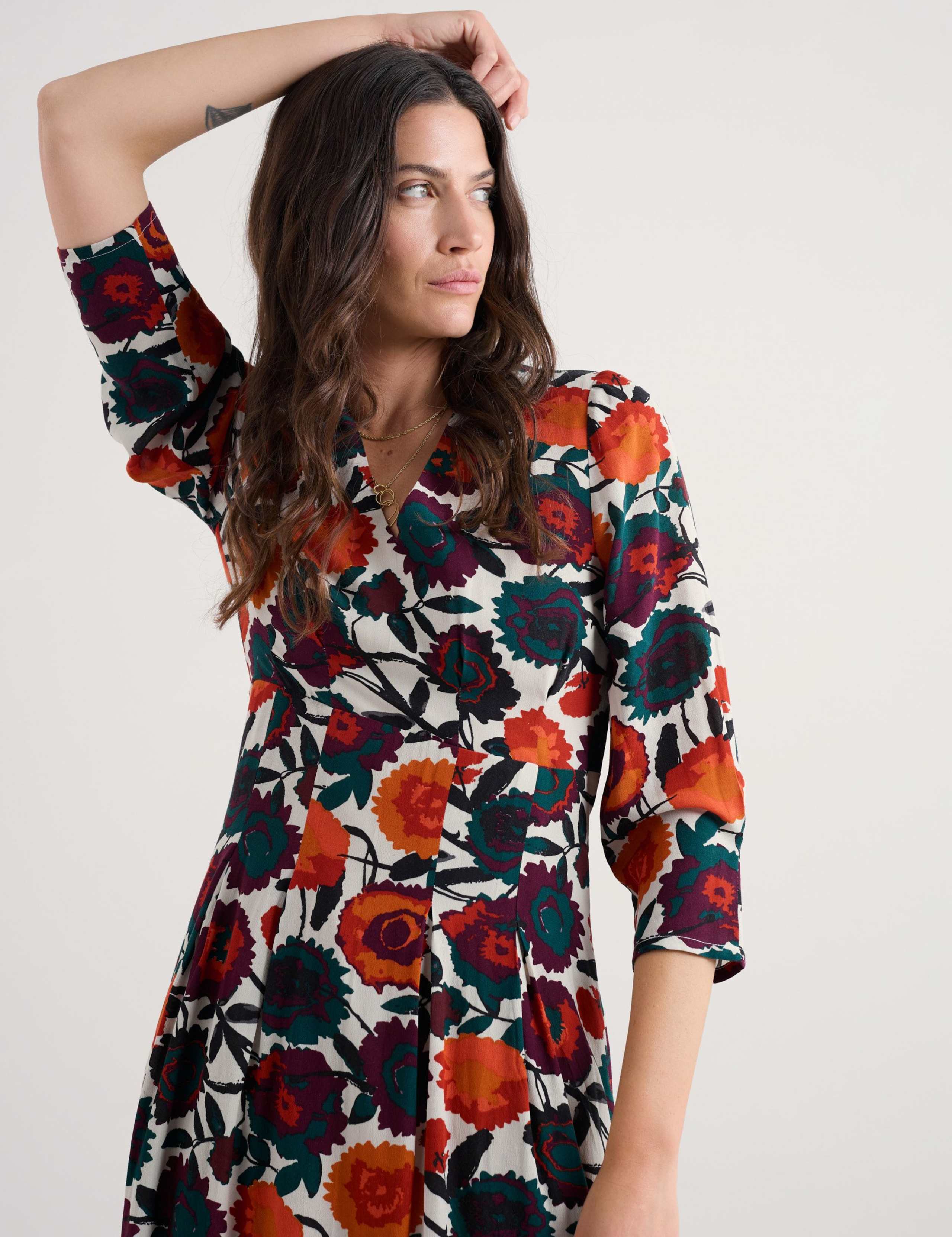 Floral V-Neck Midi Waisted Dress 4 of 5