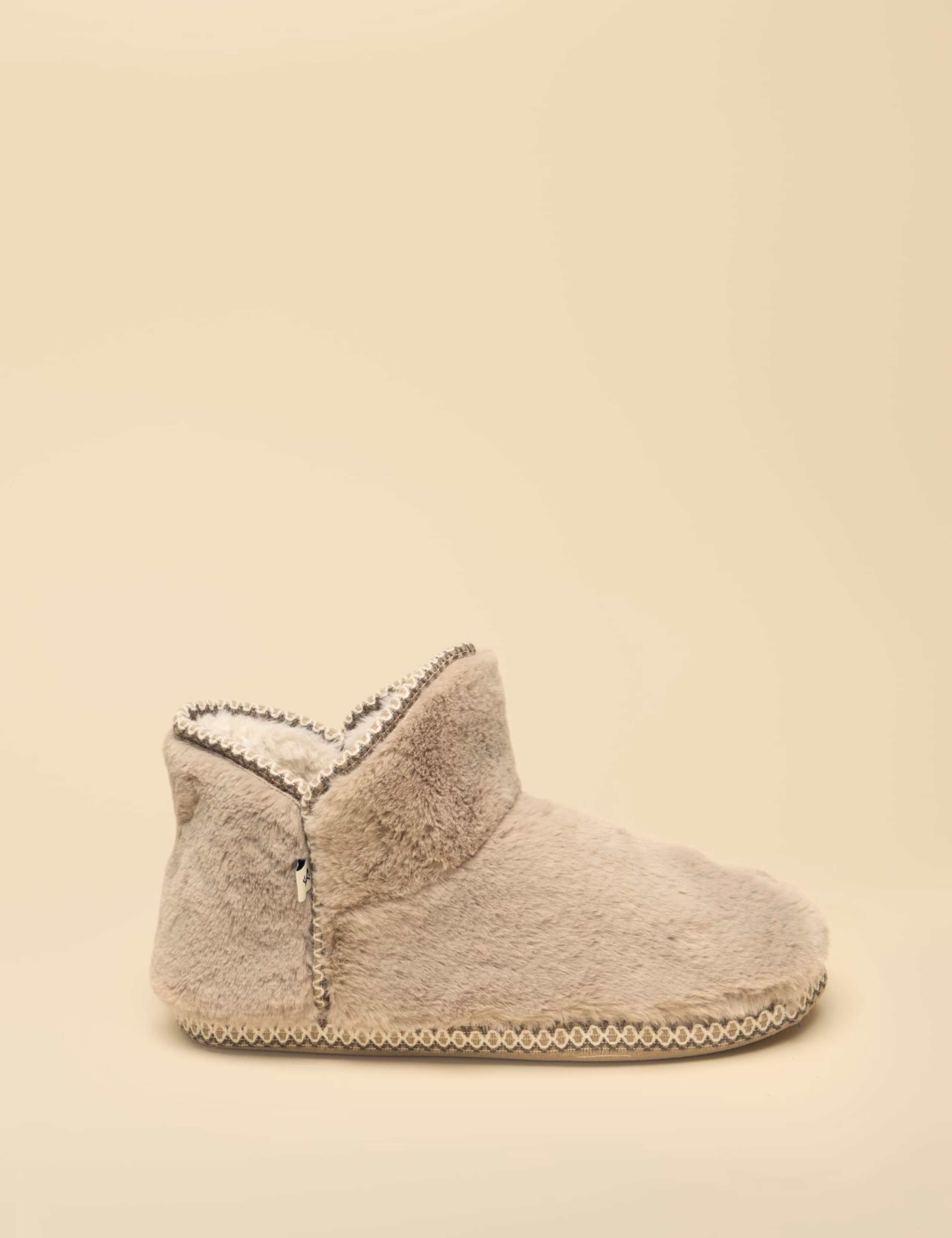 Slipper Boots 3 of 6