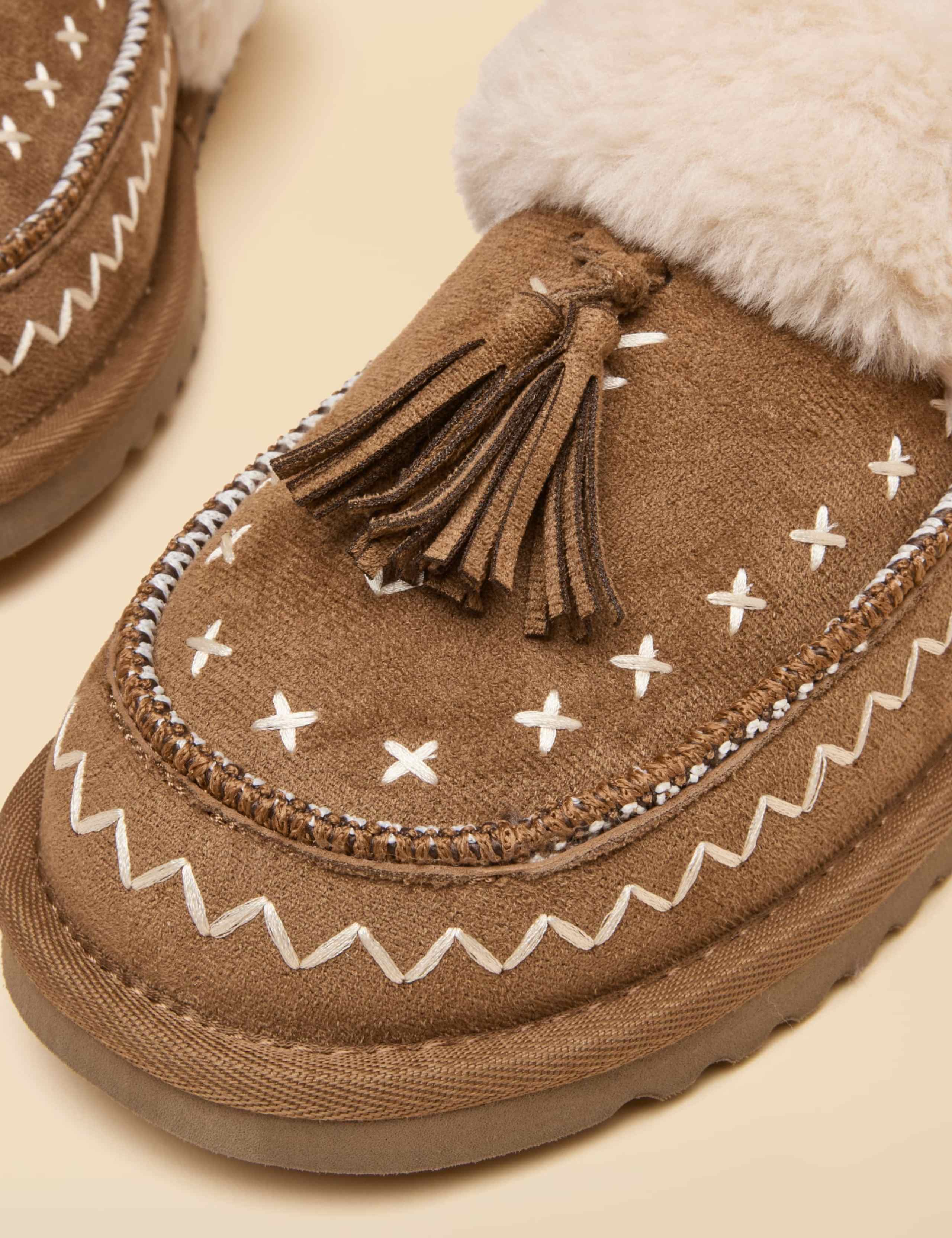Fleece Lined Embroidered Tassel Slippers 3 of 6