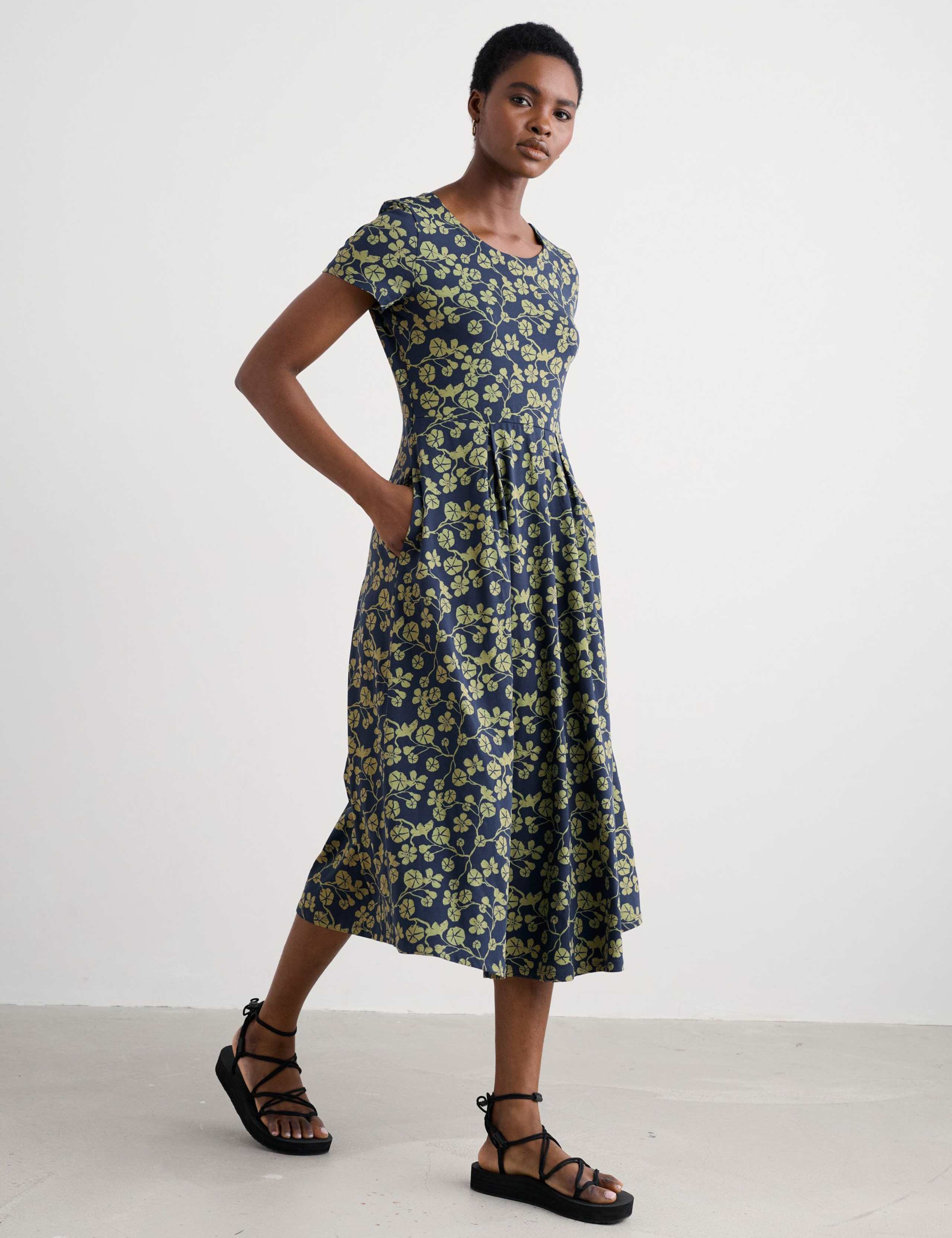 Cotton Floral Scoop Neck Midi Dress 4 of 5