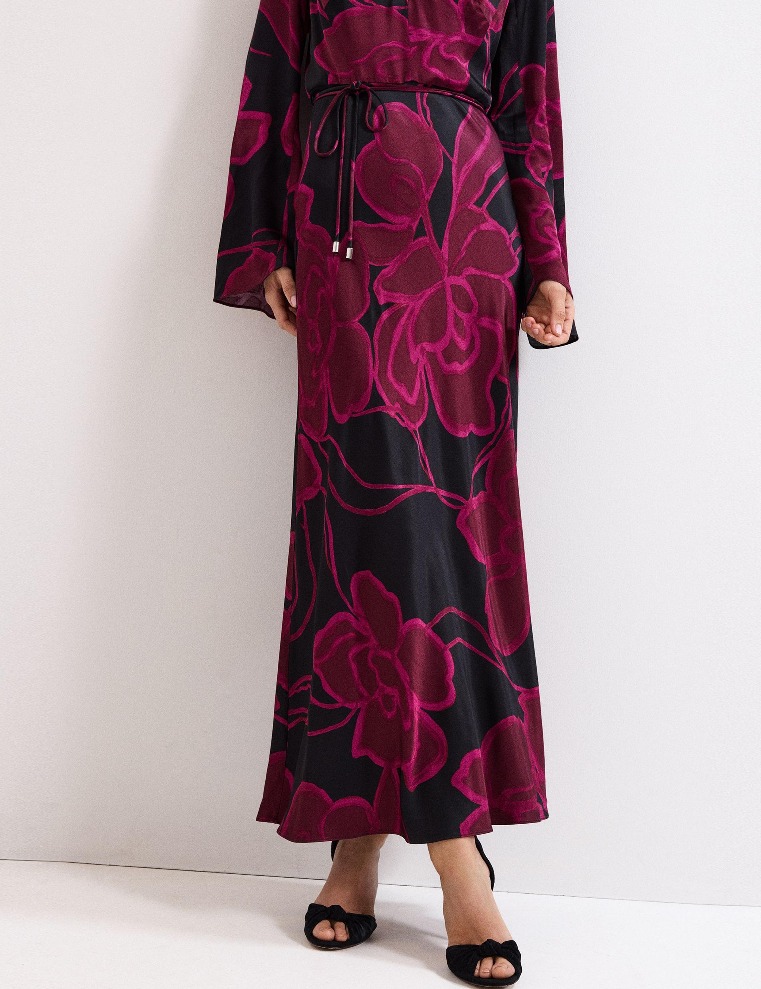 Floral V-Neck Maxi Waisted Dress 7 of 9