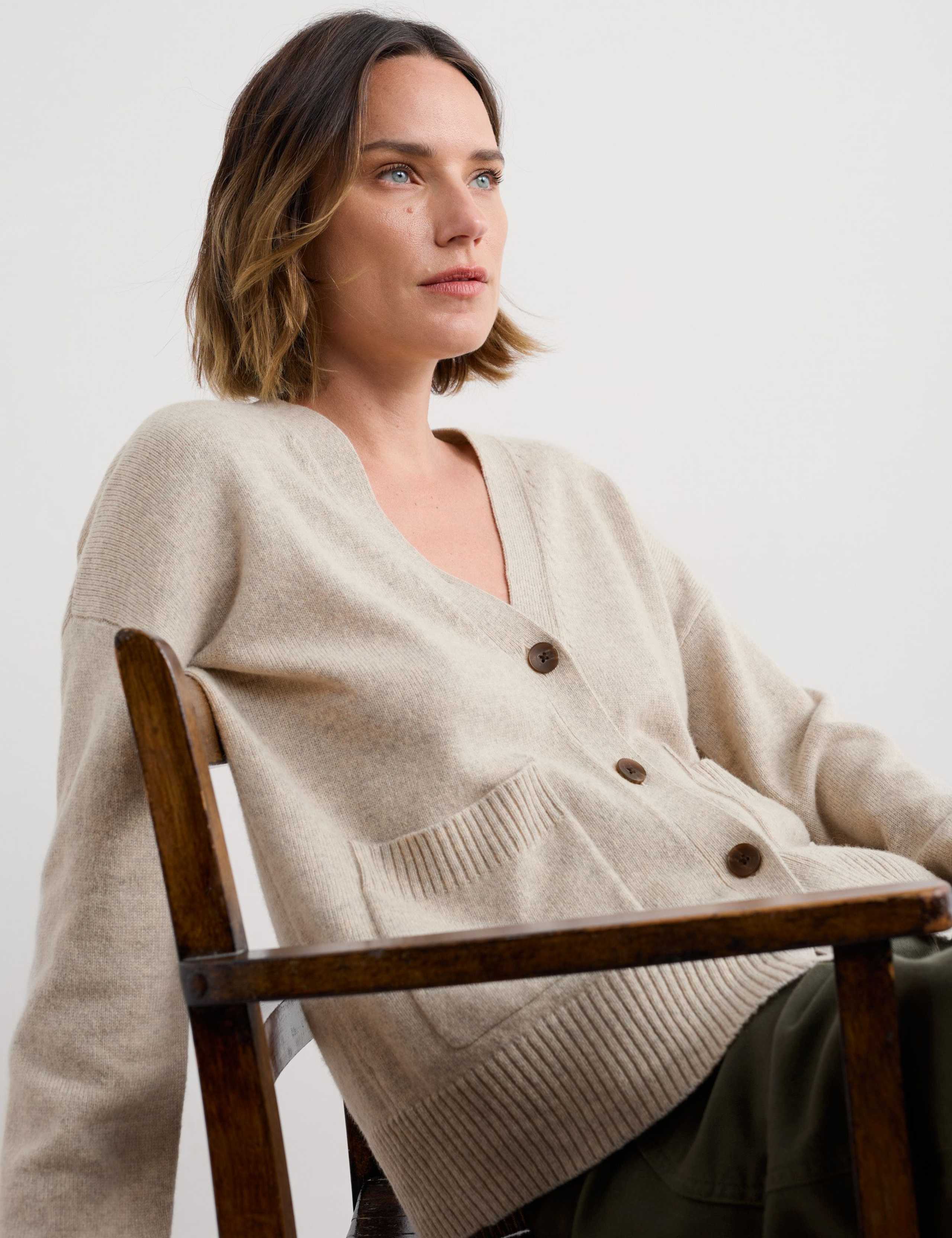 Merino Wool Rich V-Neck Relaxed Cardigan 4 of 5