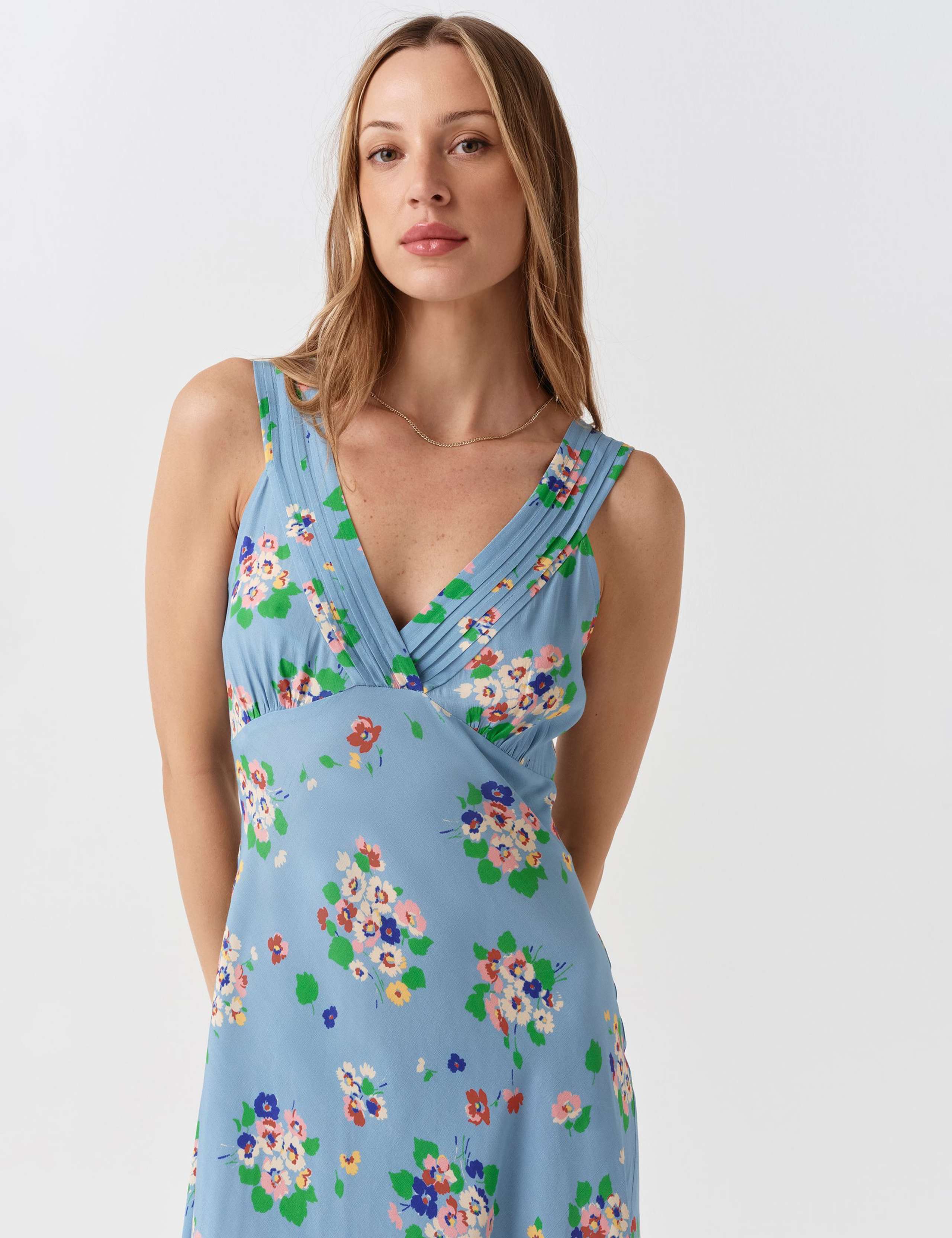 Crepe Floral V-Neck Pintuck Midi Tea Dress 5 of 6