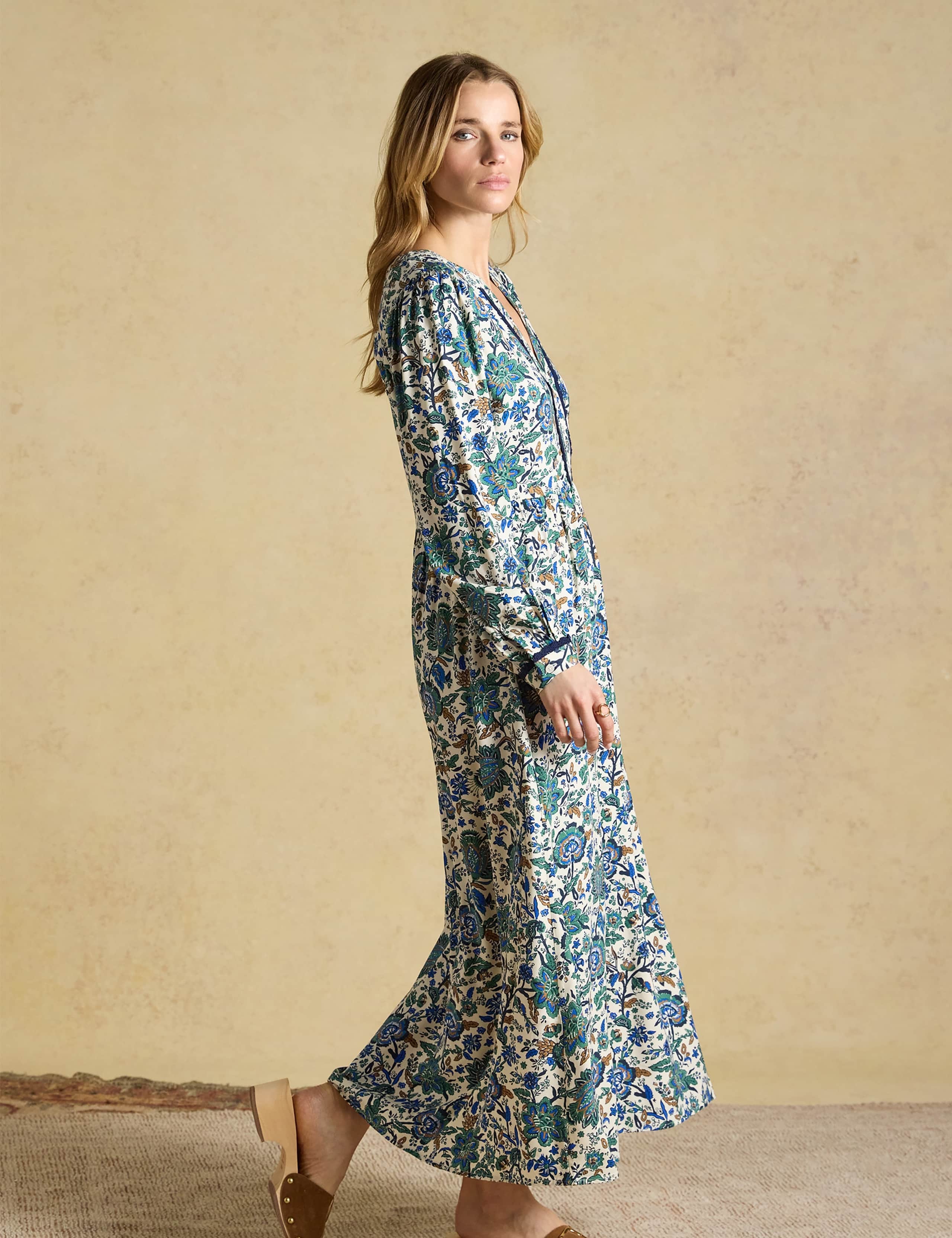 Floral V-Neck Midi Skater Dress 3 of 8