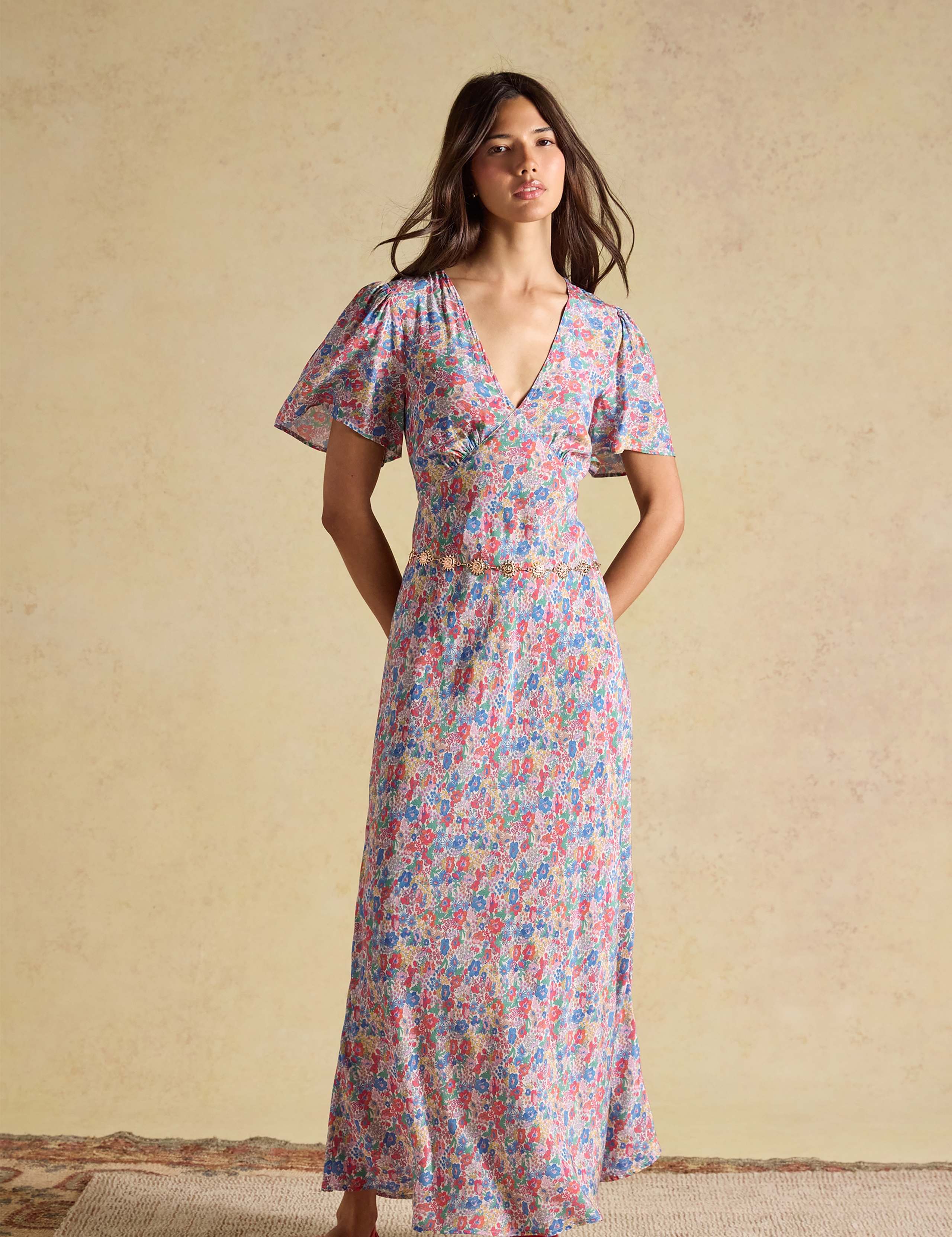 Ditsy Floral V-Neck Midi Tea Dress 4 of 7