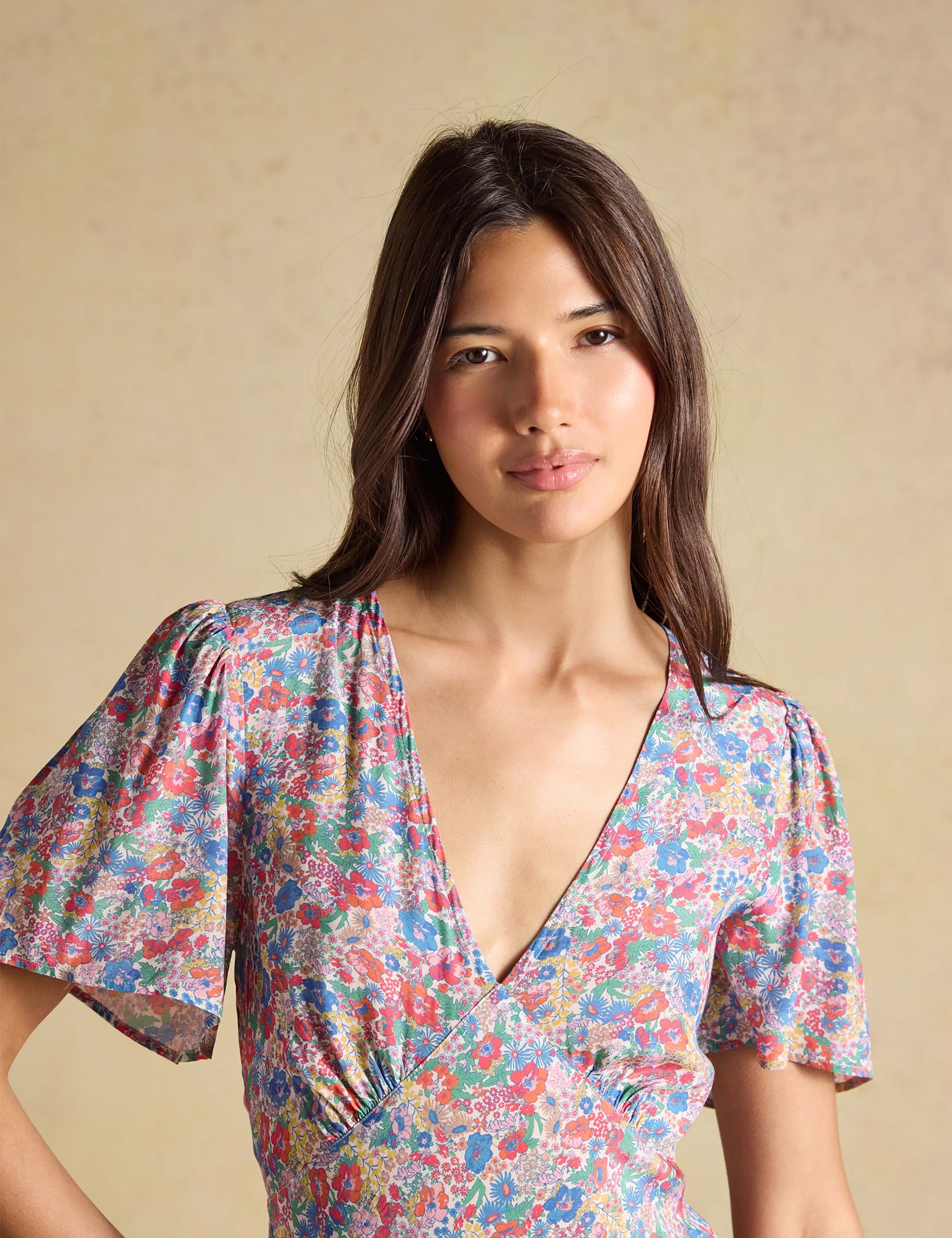 Ditsy Floral V-Neck Midi Tea Dress 7 of 7