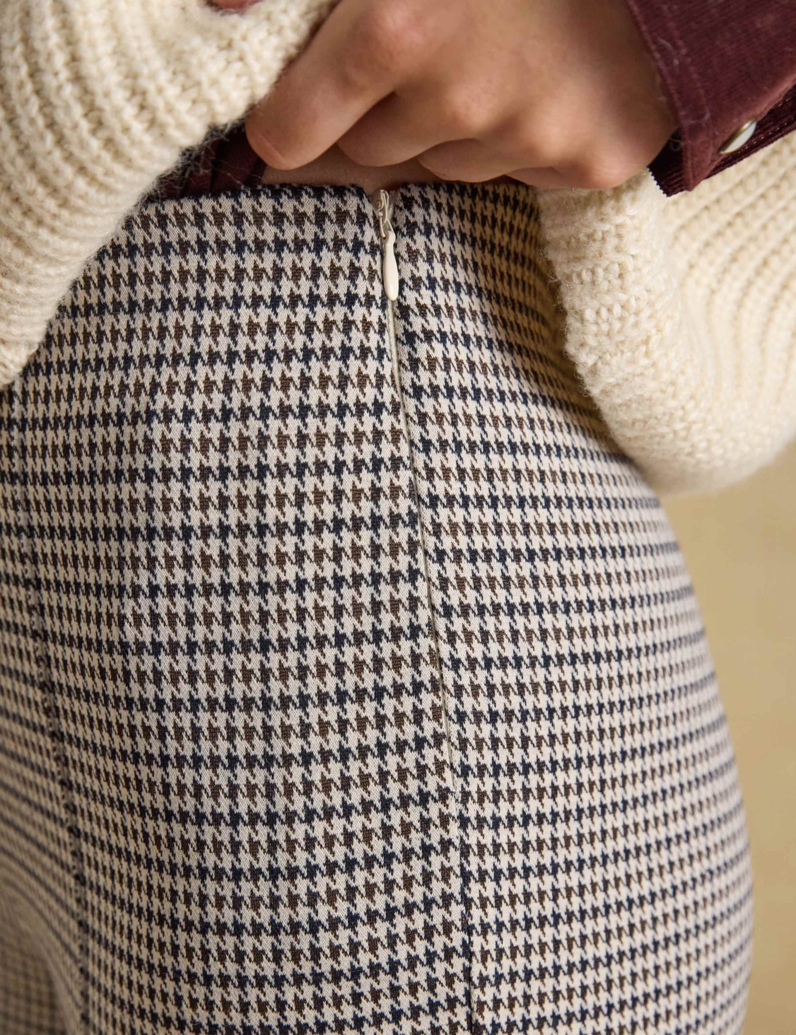 Dogtooth Drawstring Skinny Cropped Trousers 2 of 6