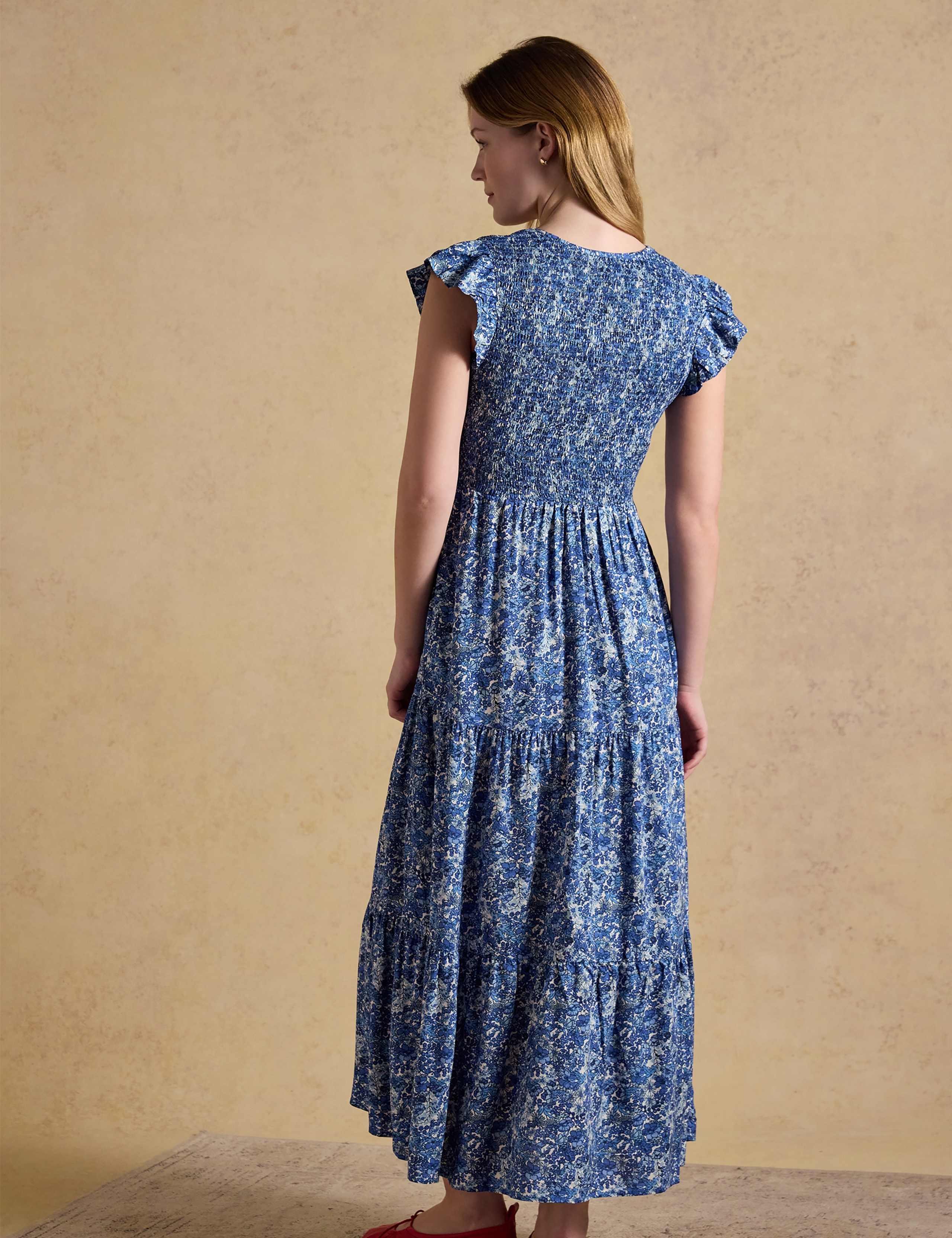 Floral V-Neck Midaxi Shirred Dress 4 of 6