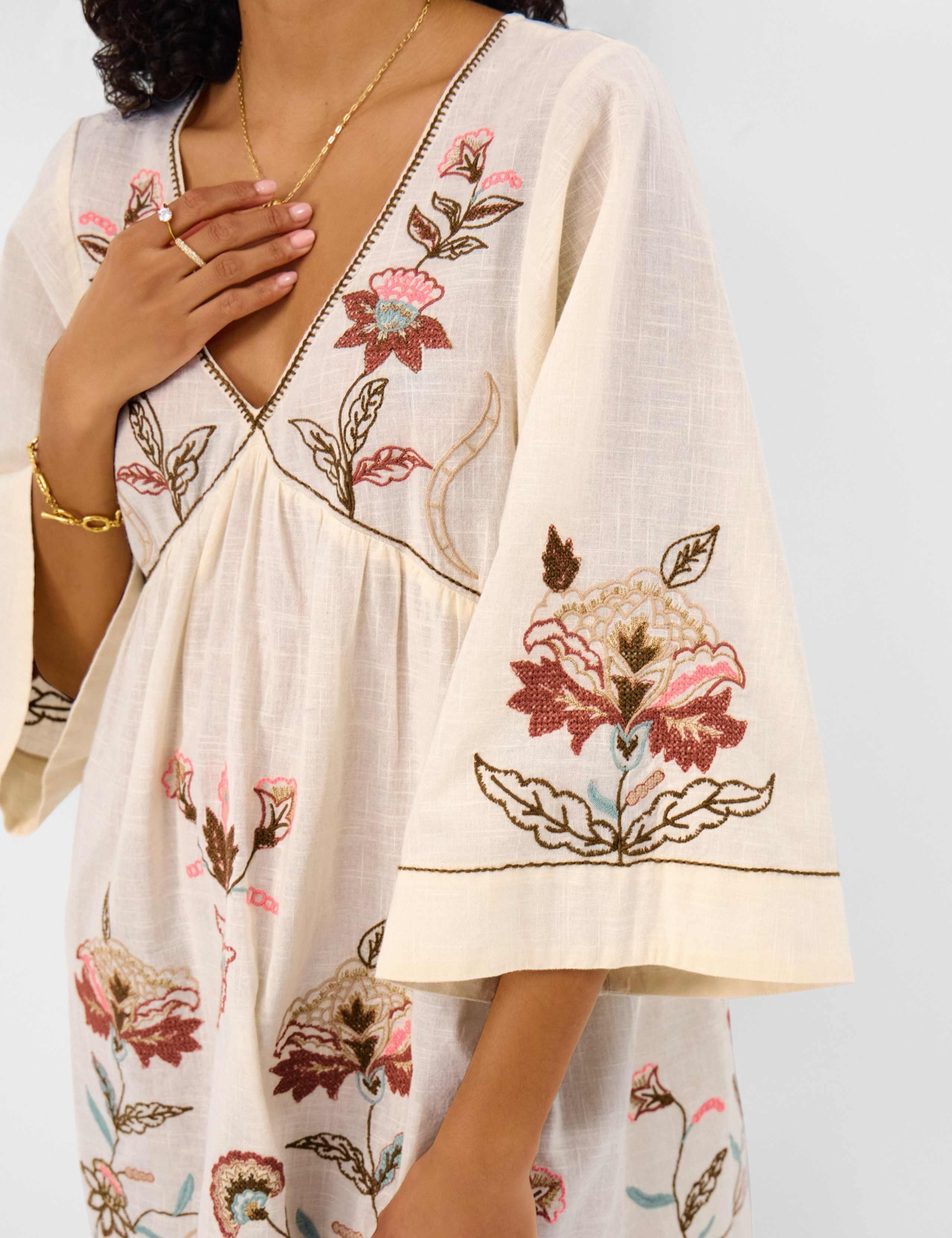 Pure Cotton Statement Embellished Kaftan 4 of 5