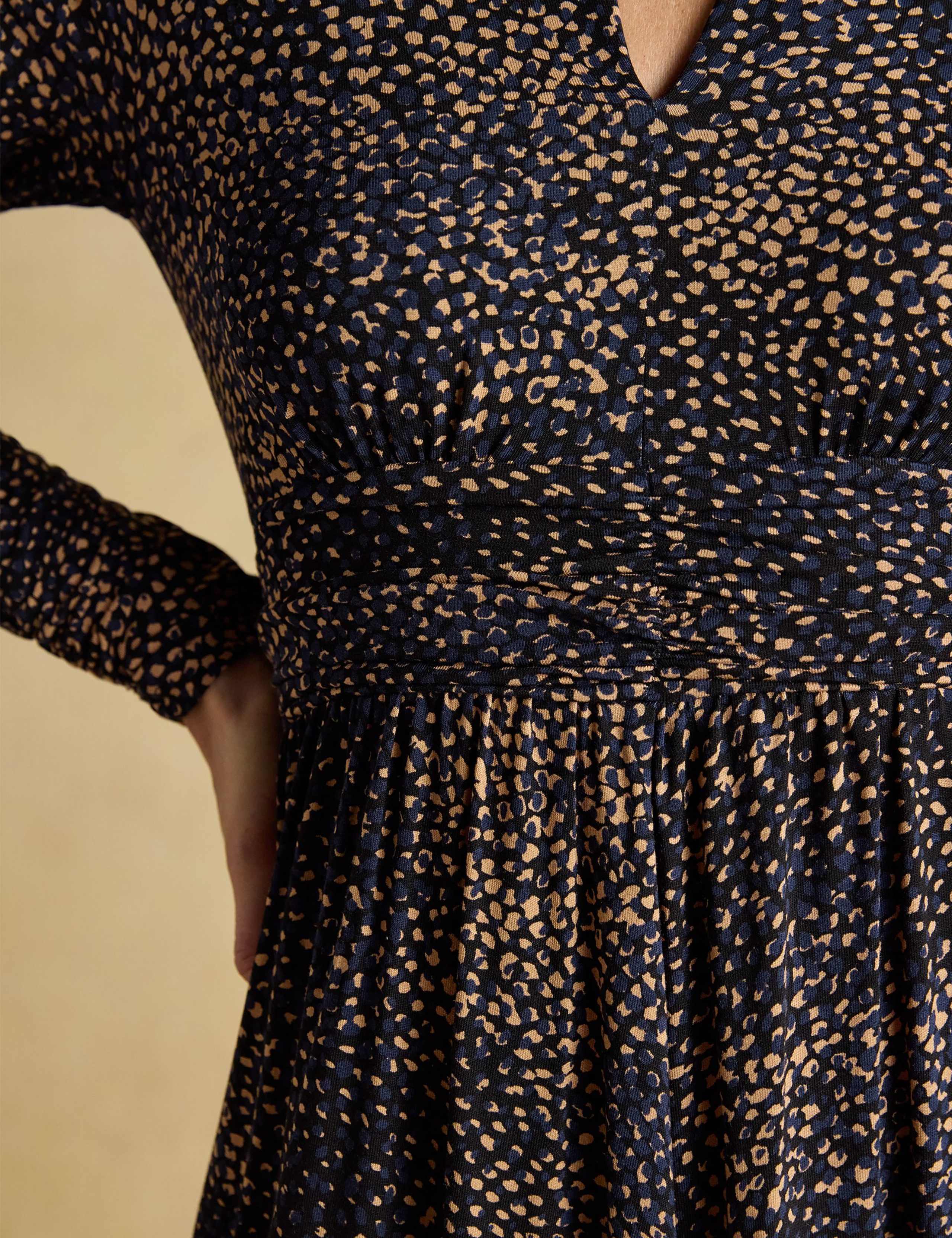 Printed V-Neck Midi Shirred Dress 6 of 8