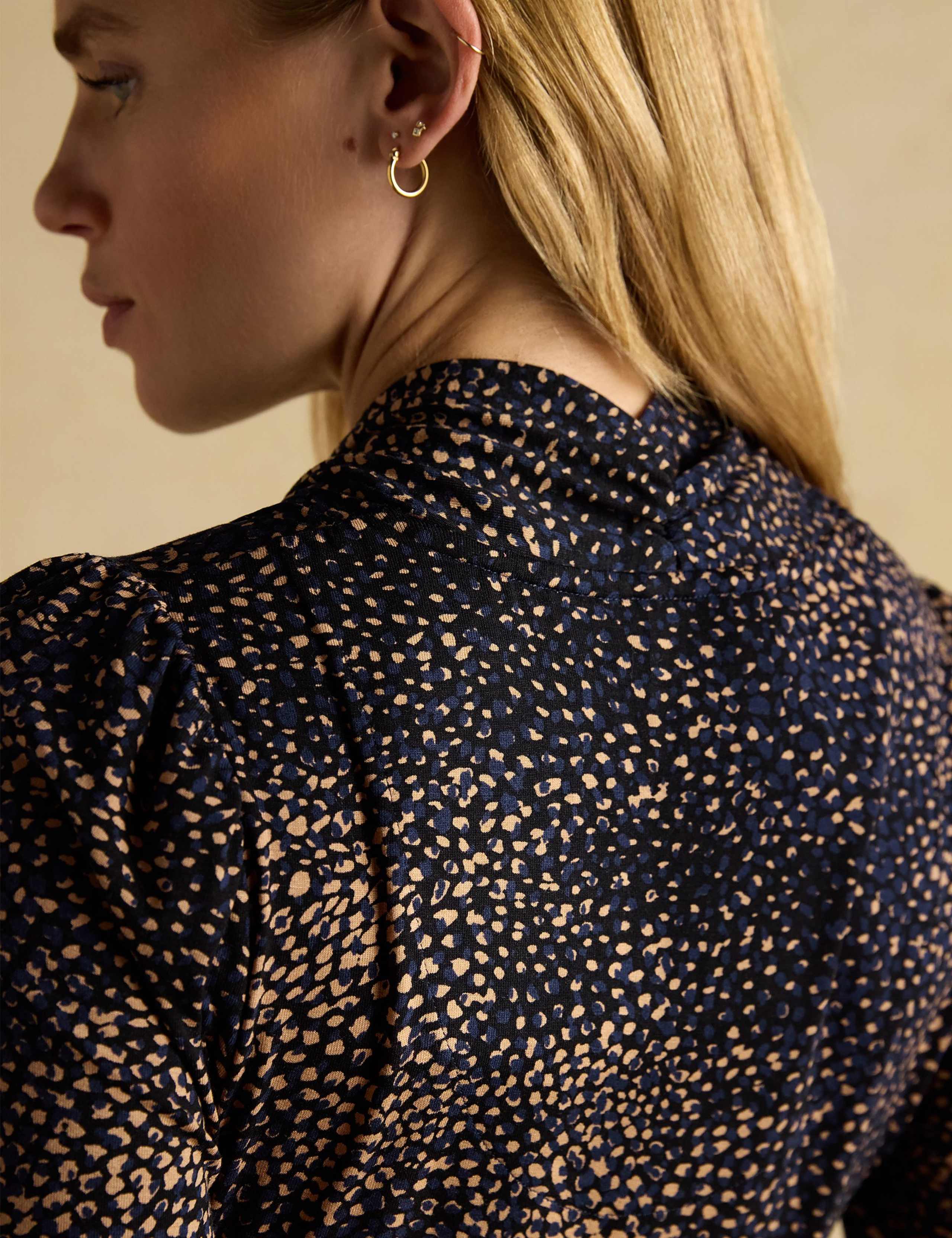 Printed V-Neck Midi Shirred Dress 7 of 8