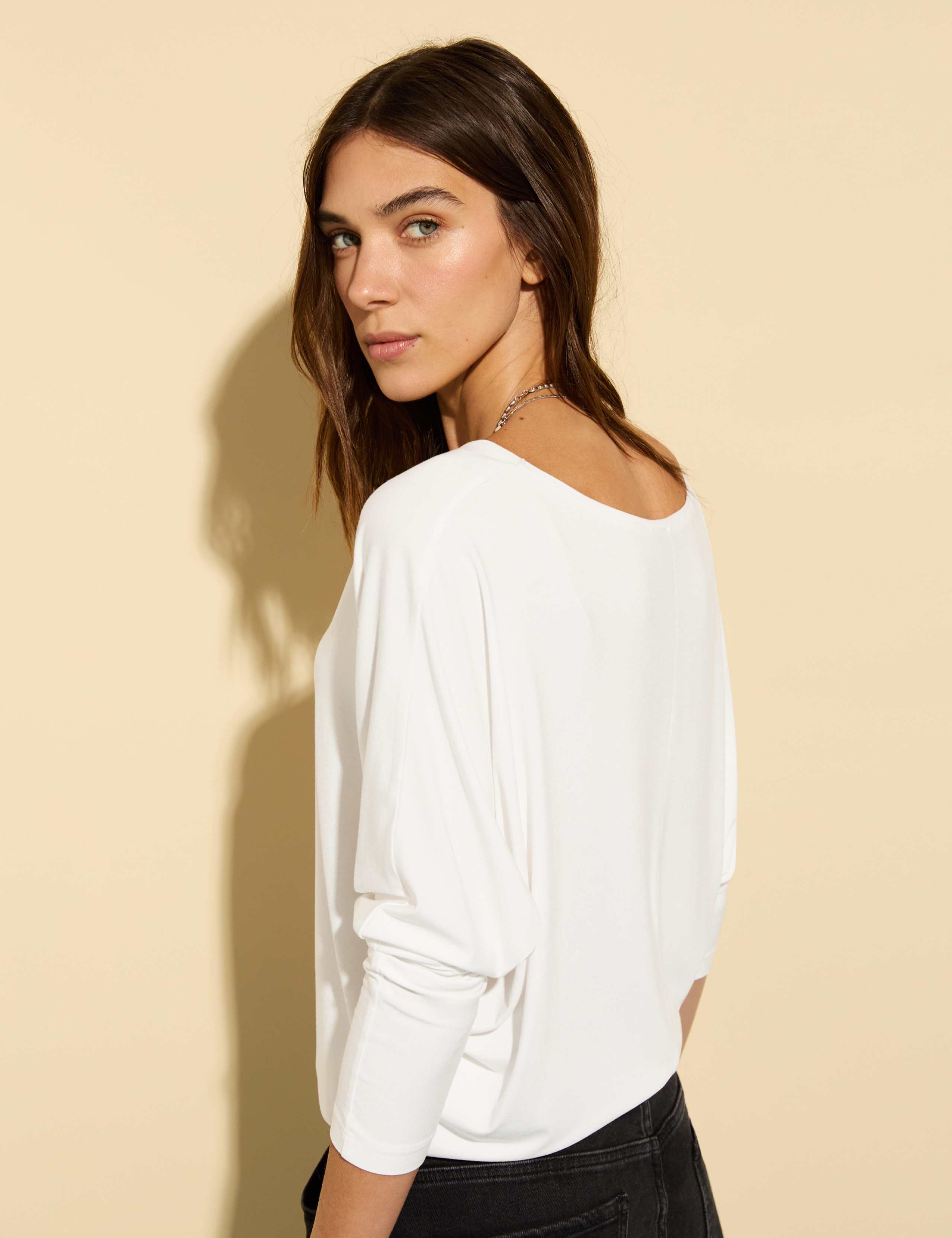V-Neck Relaxed Top 1 of 3