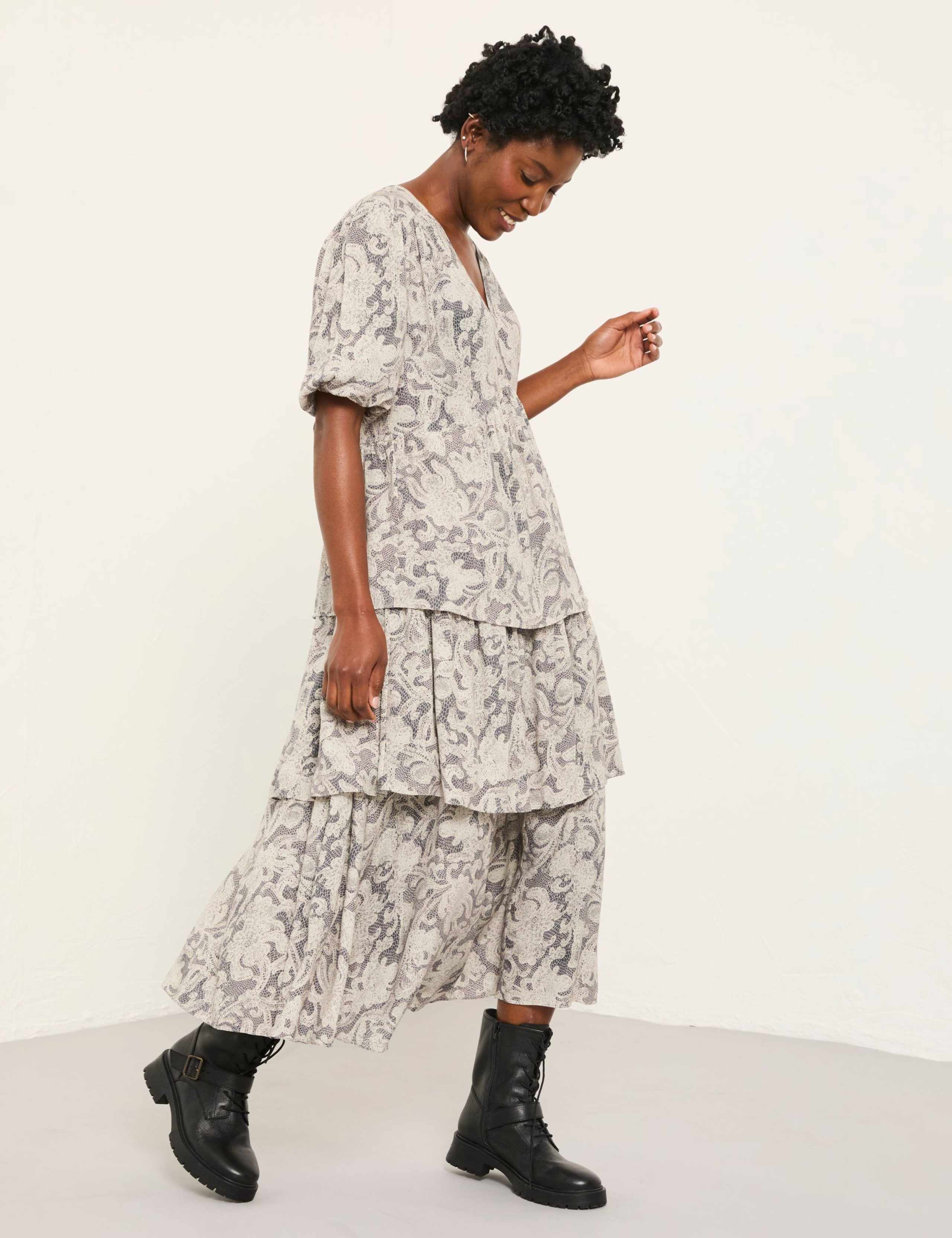 Printed V-Neck Midi Tiered Dress 3 of 6