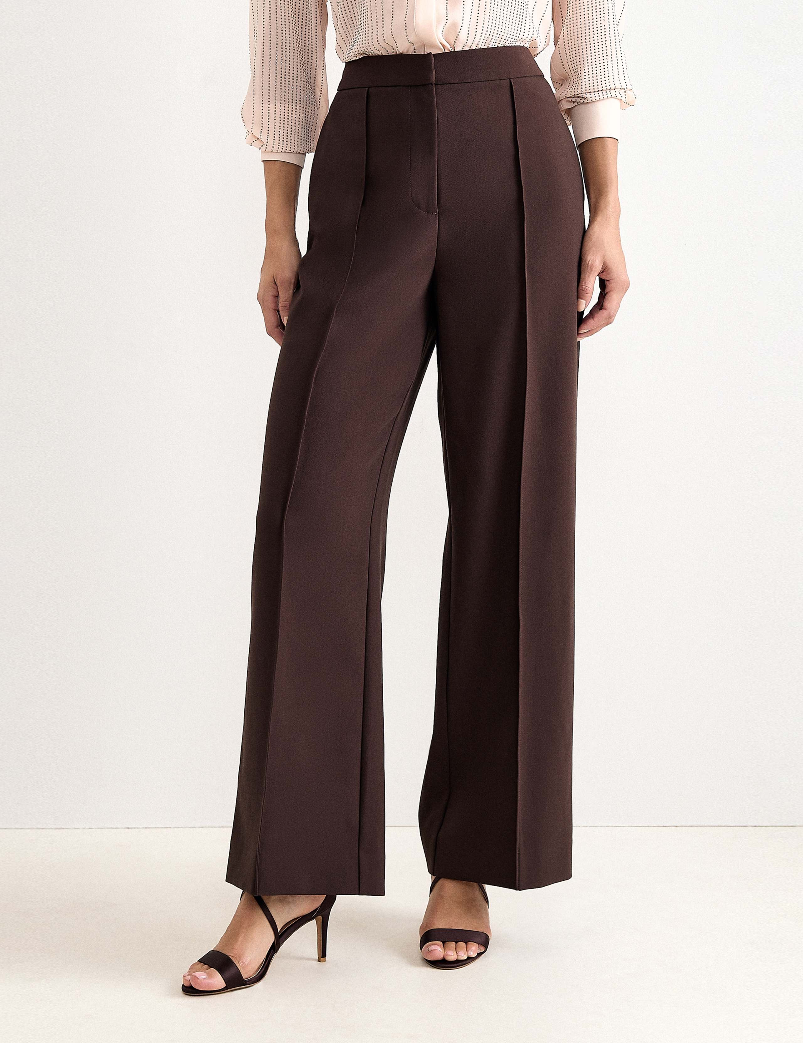 Pleat Front Patch Pocket Wide Leg Trousers 4 of 8