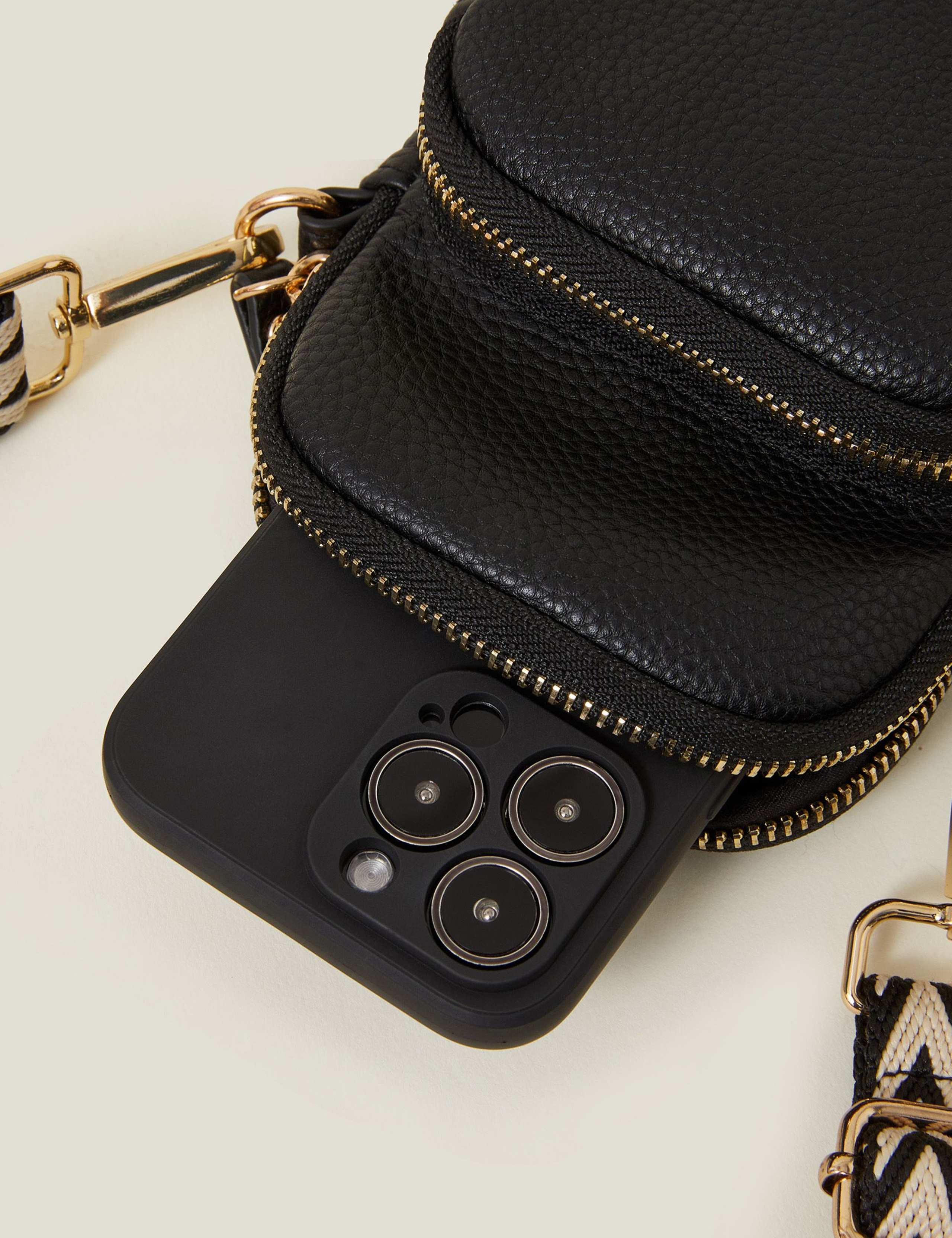 Textured Cross Body Phone Bag 4 of 4