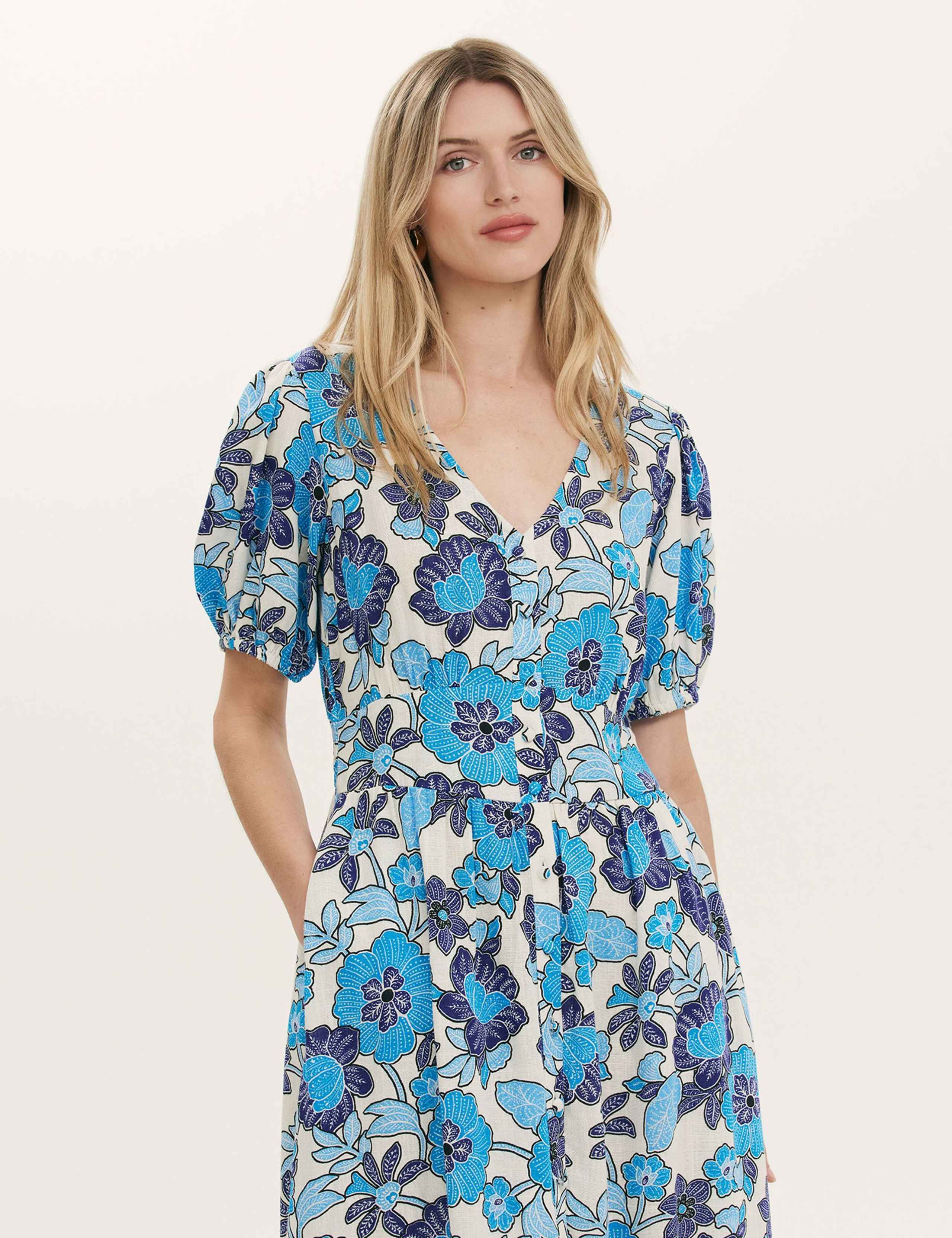 Floral V-Neck Midi Tea Dress With Linen 3 of 4