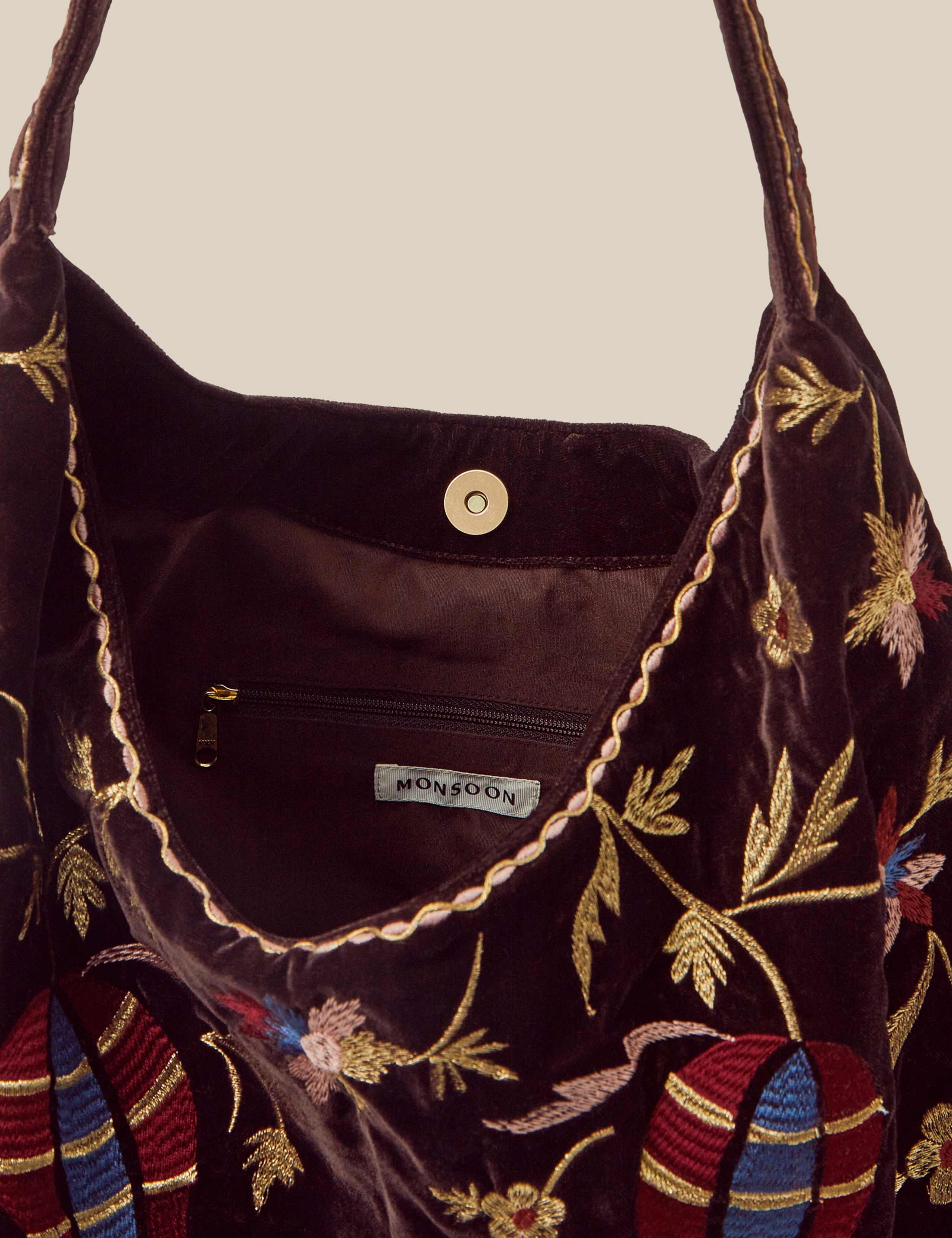 Cross Body Bag 4 of 4