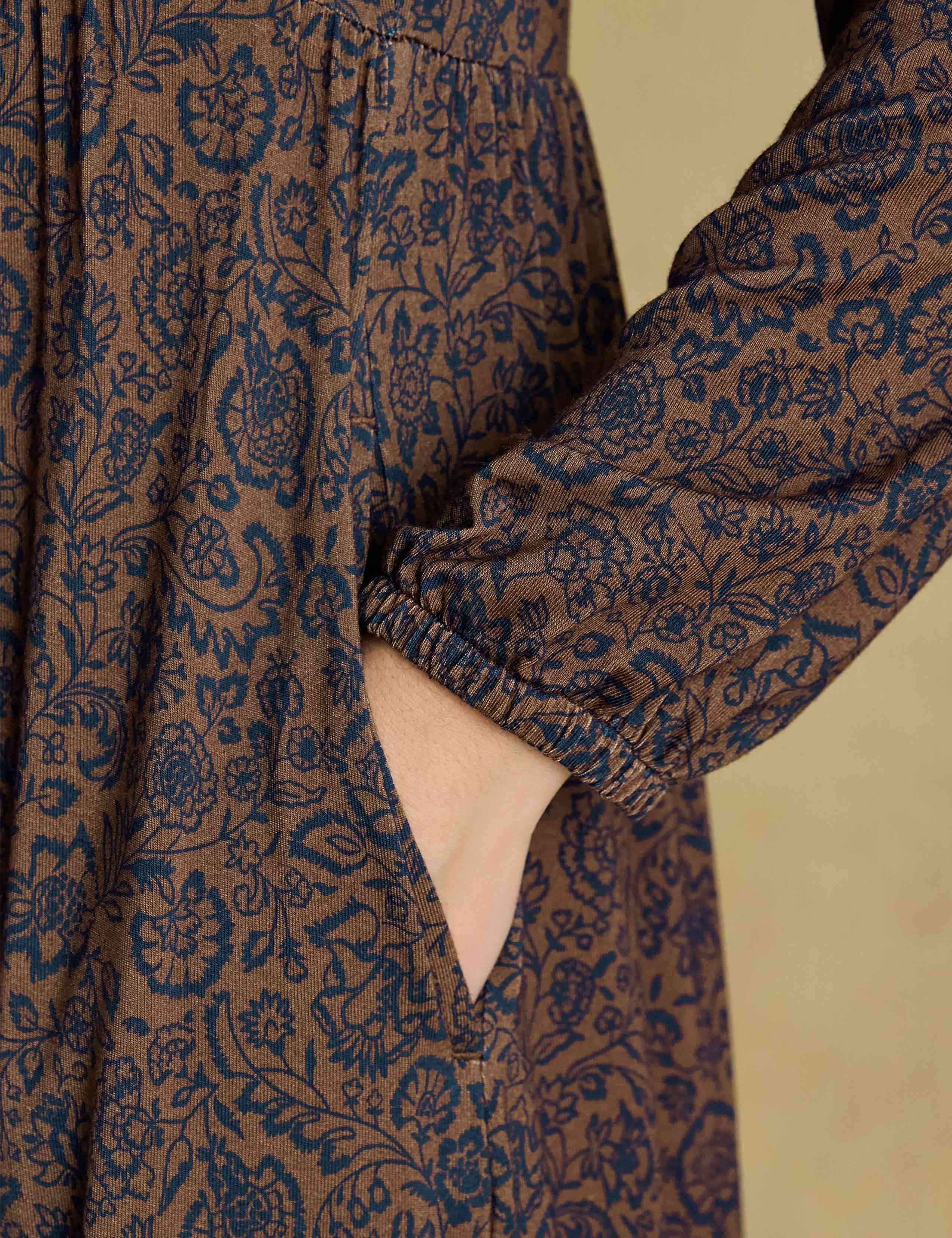 Jersey Floral V-Neck Midi Skater Dress 7 of 8