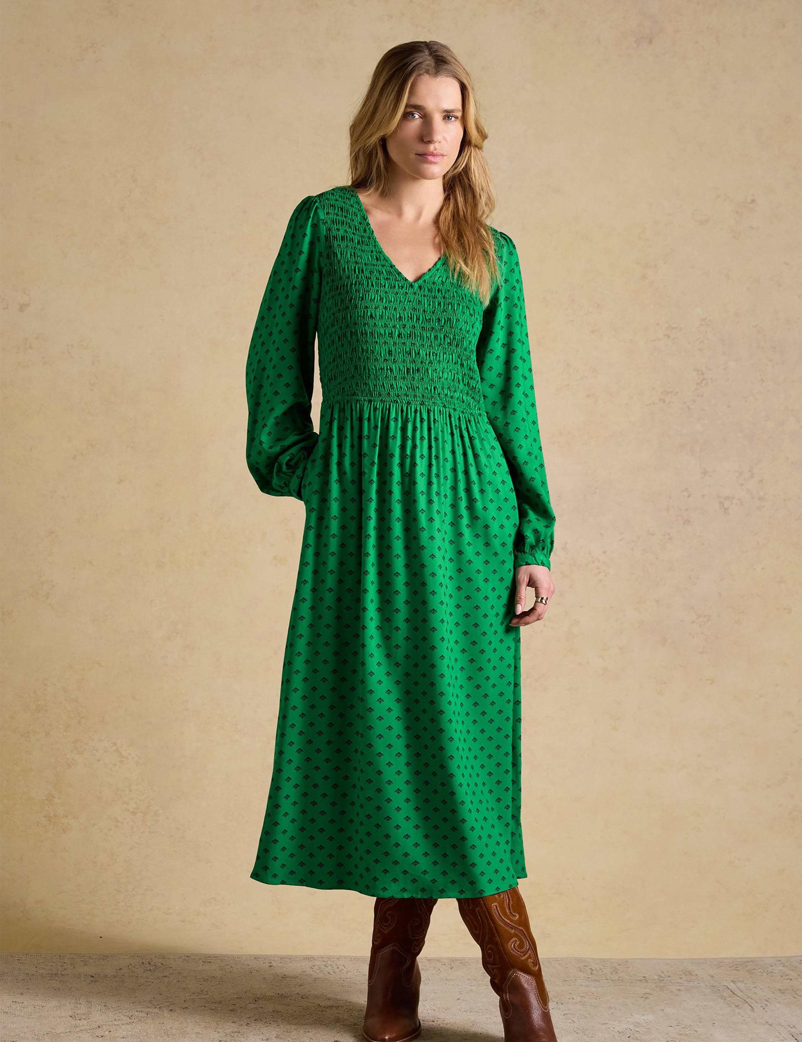 Printed V-Neck Midi Shirred Dress 4 of 9