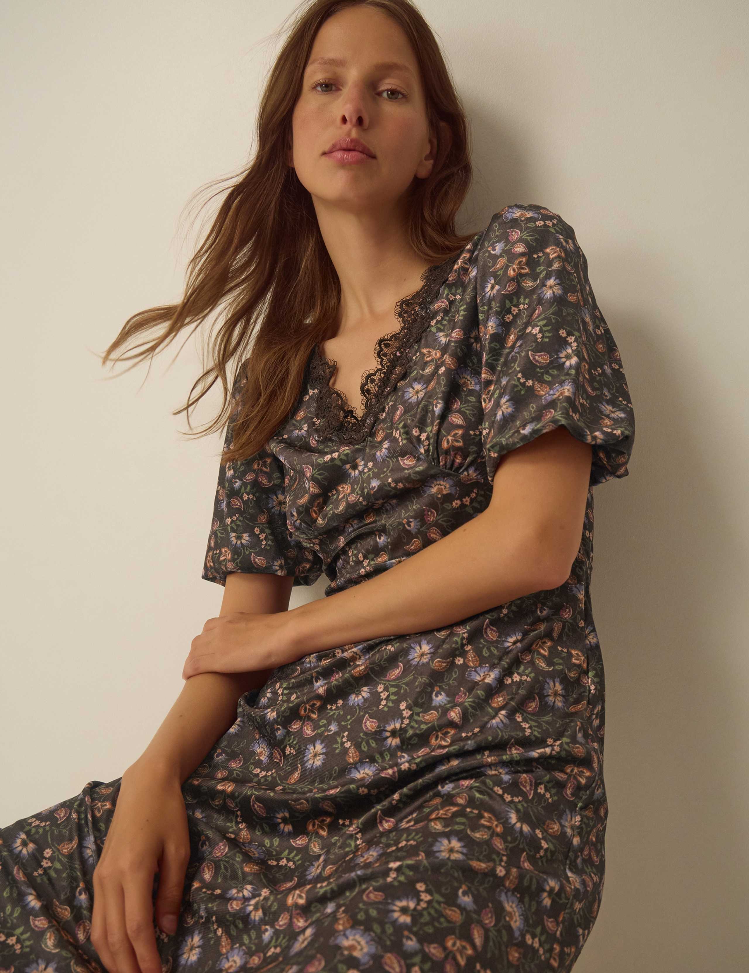 Velvet Printed V Neck Midi Tea Dress 4 of 5