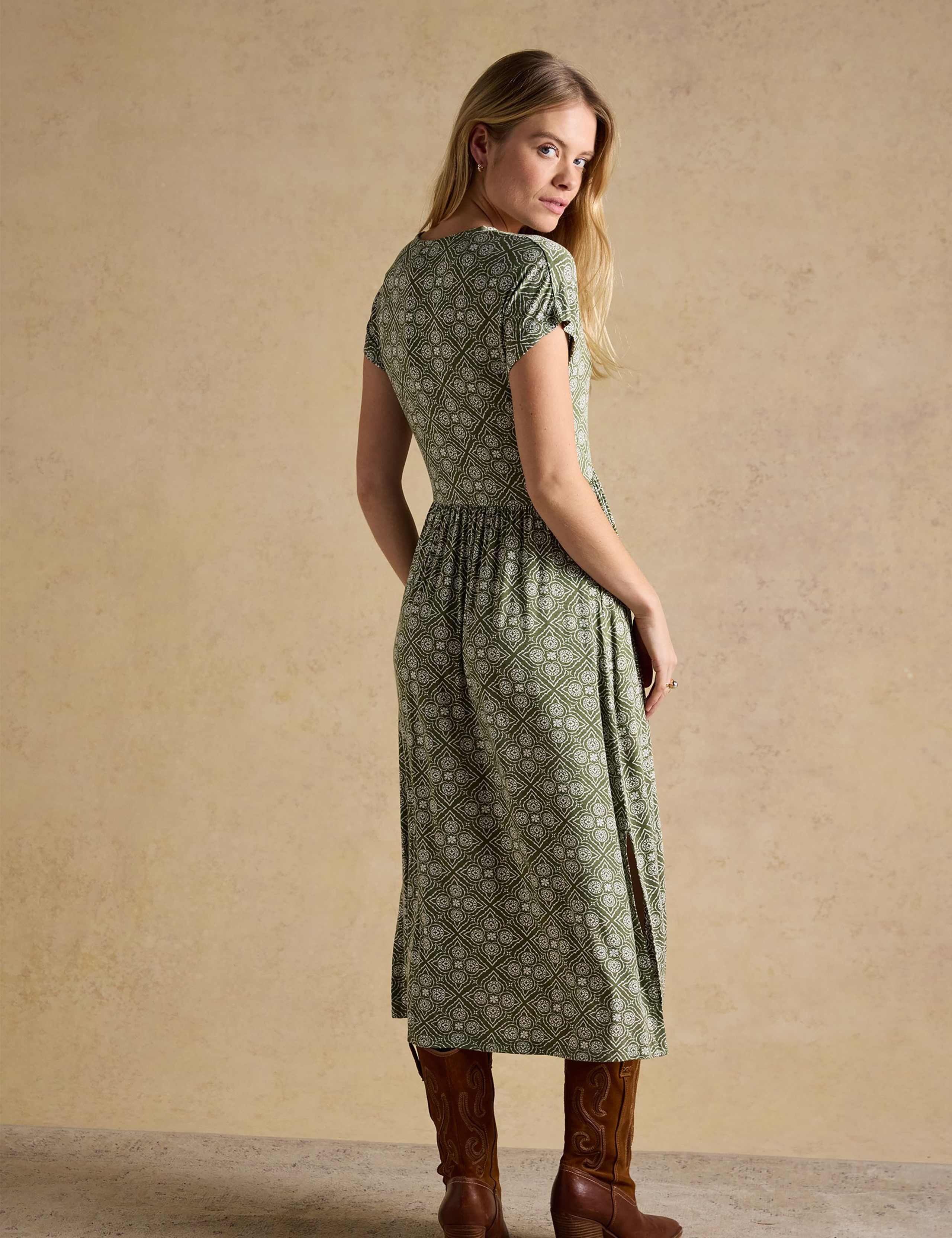 Jersey Geometric V-Neck Midi Skater Dress 4 of 10