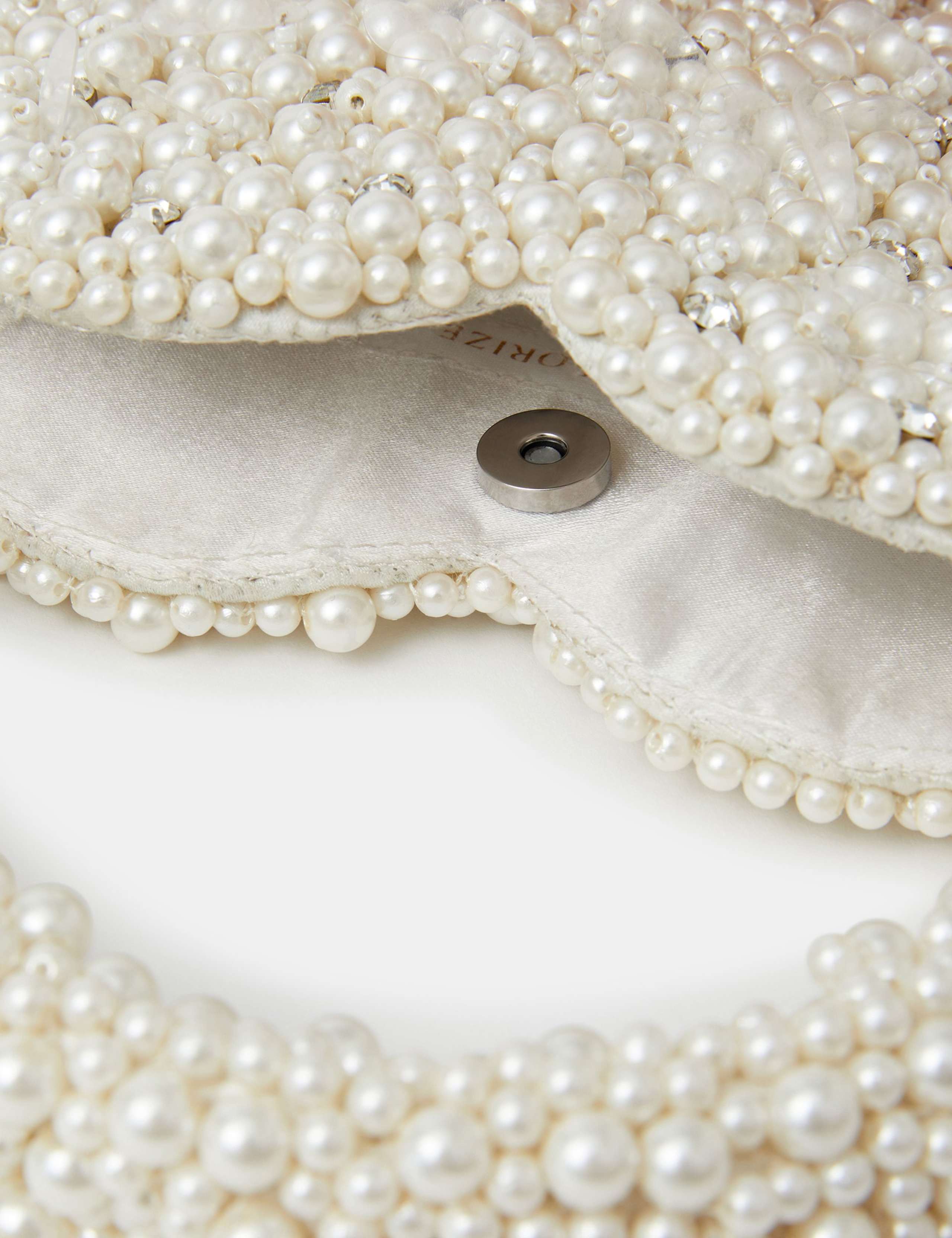 Pearl Diamante Heart Grab Bag 5 of 5