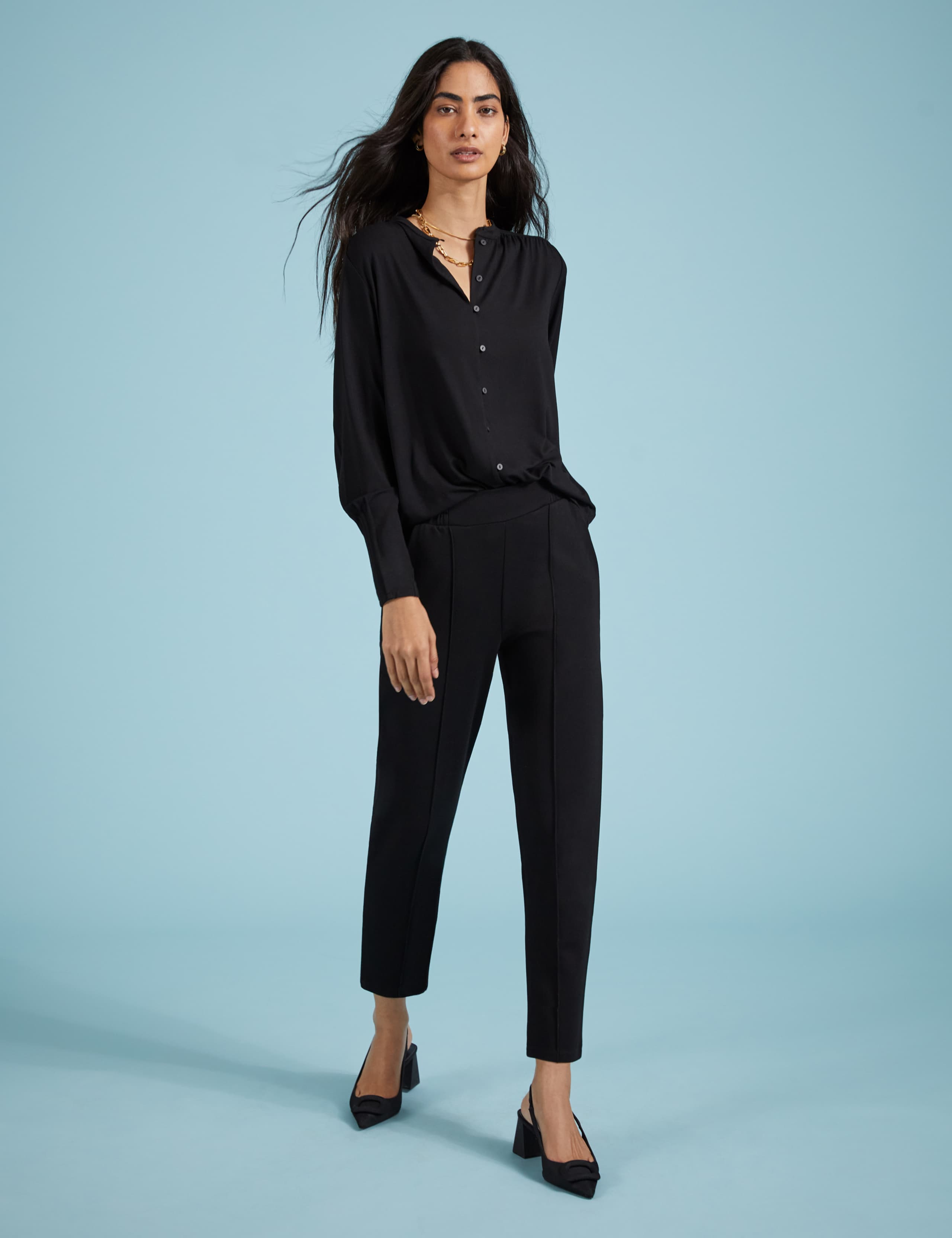 Collarless Pleat Detail Relaxed Blouse 3 of 4