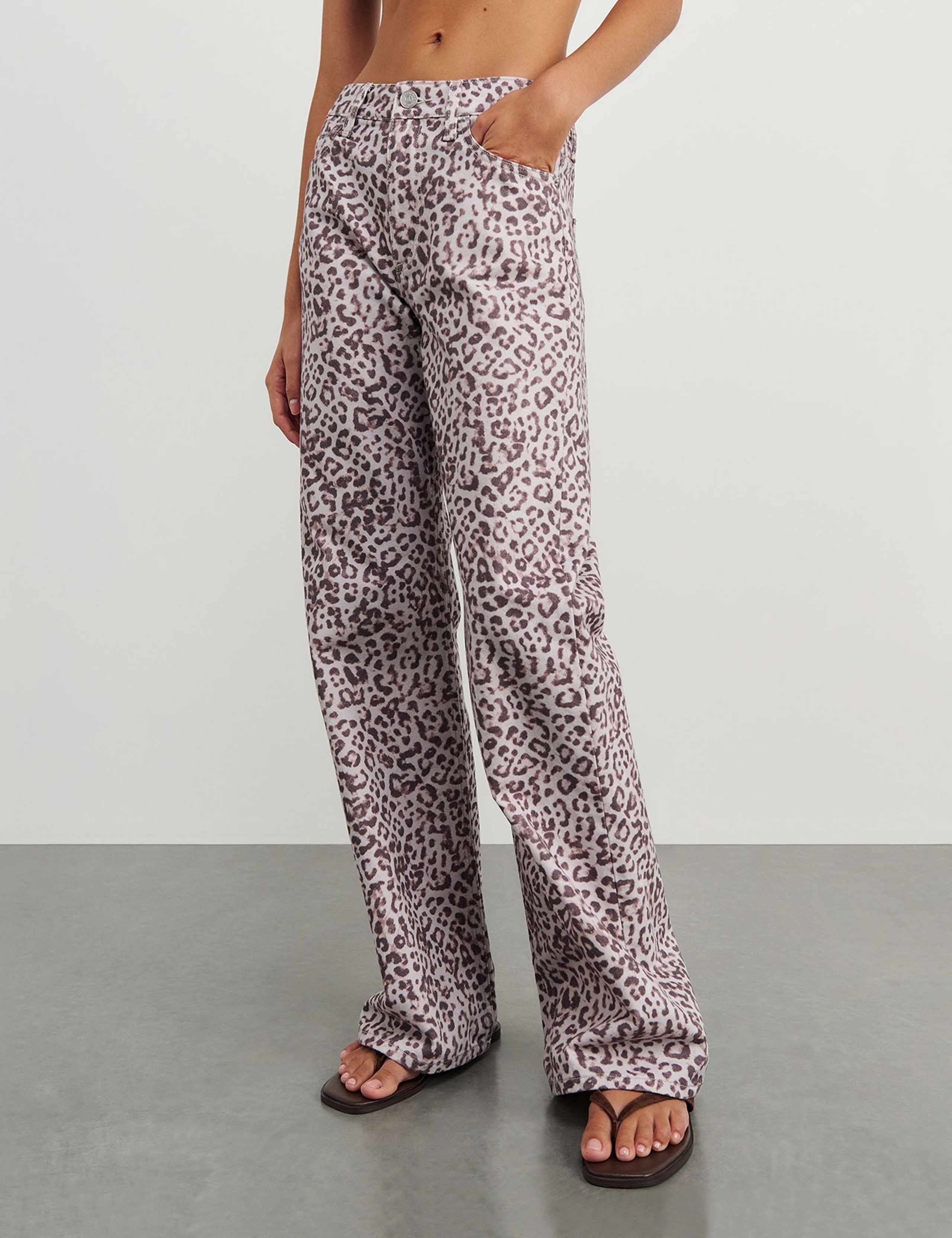Mid Rise Straight Leg Jeans 3 of 5