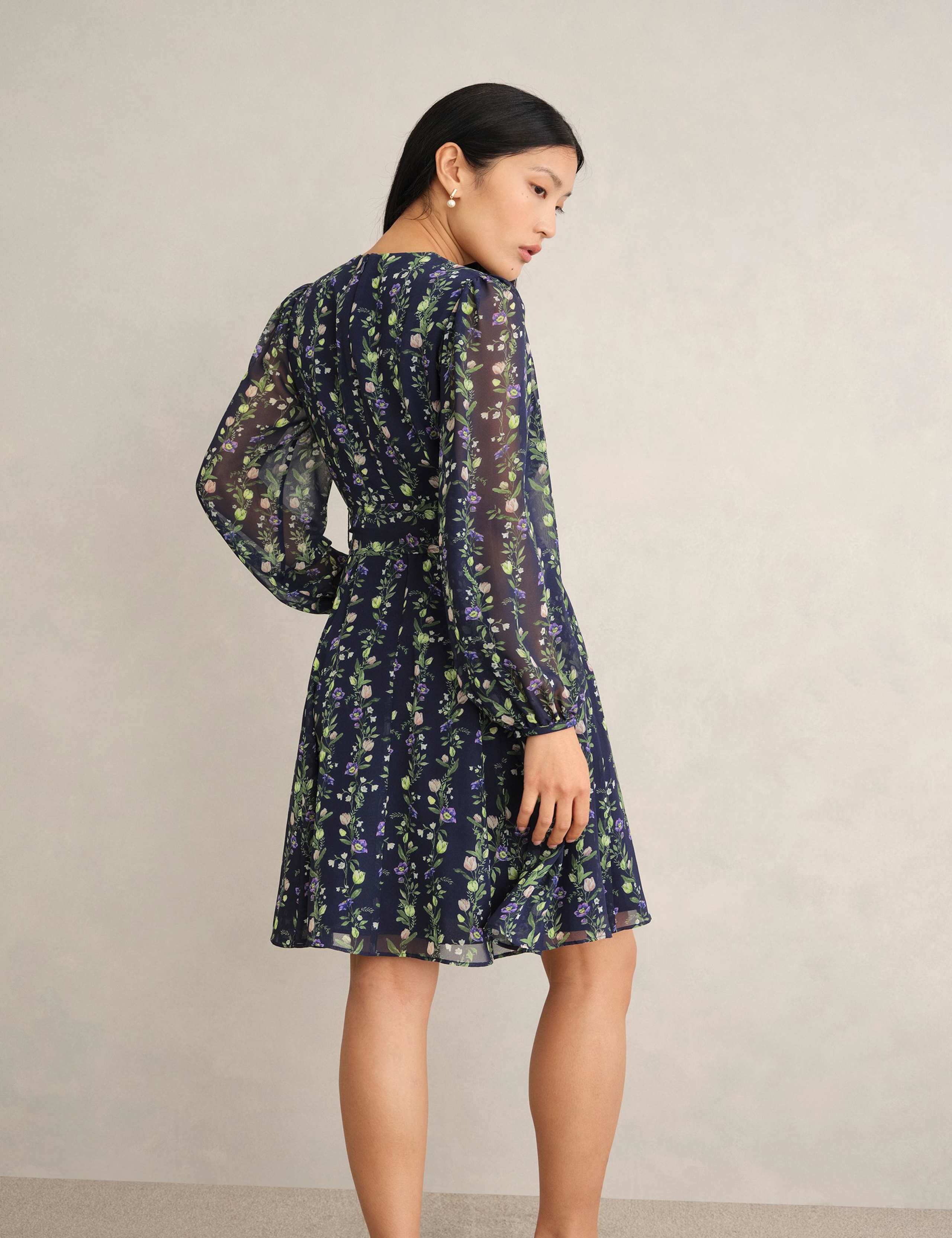 Chiffon Floral Tie Waist Shift Dress 4 of 6