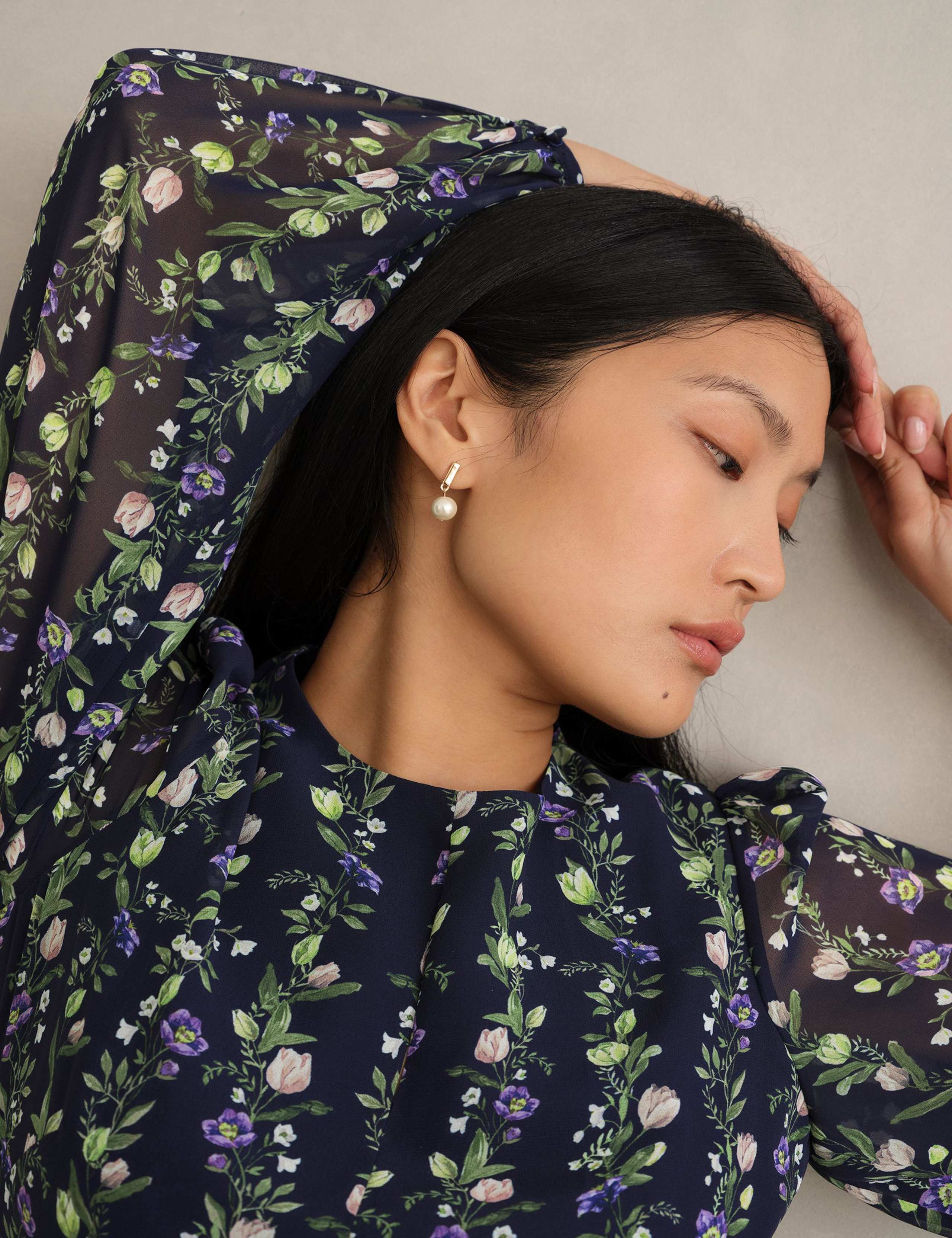 Chiffon Floral Tie Waist Shift Dress 5 of 6