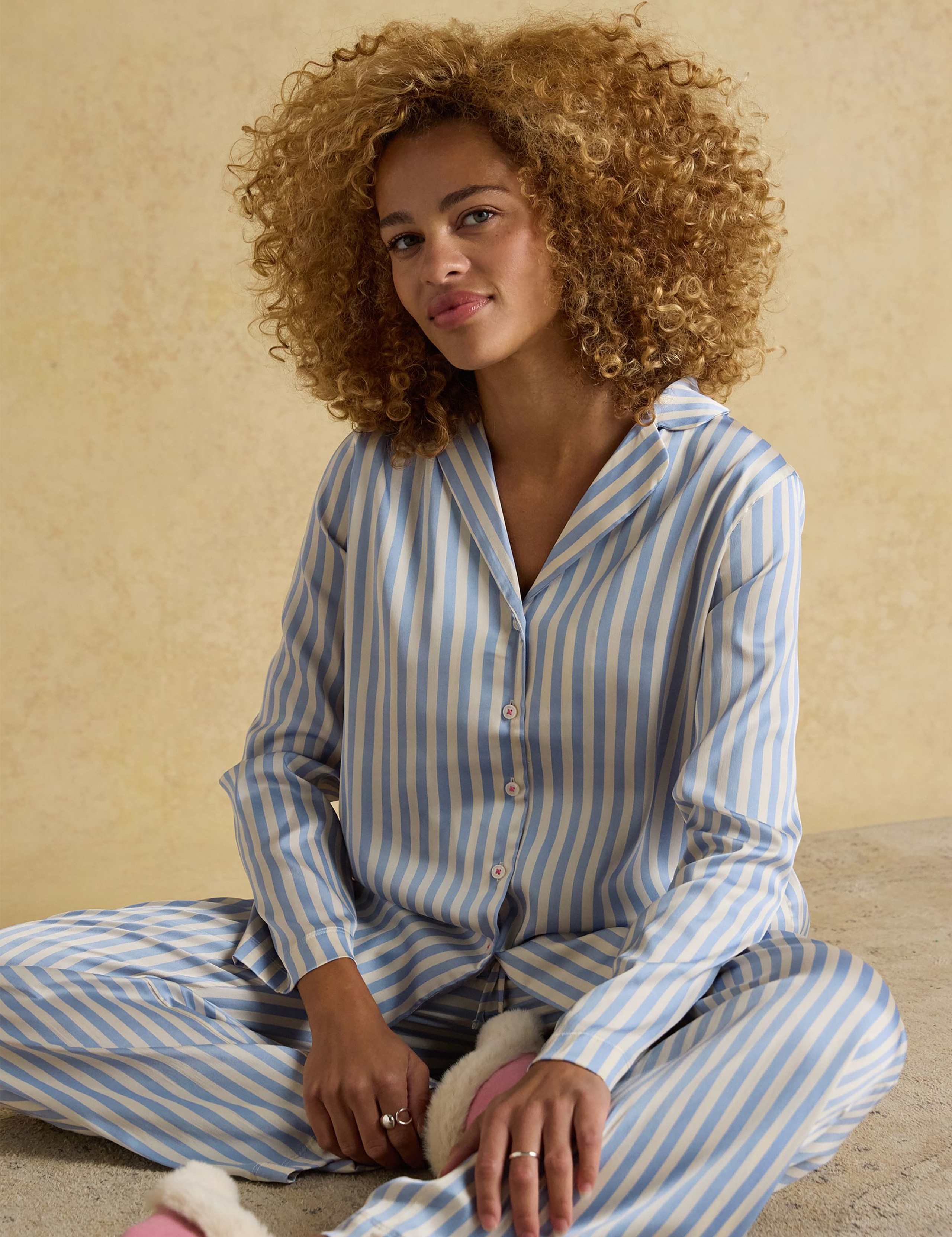 Striped Pyjama Set 4 of 7