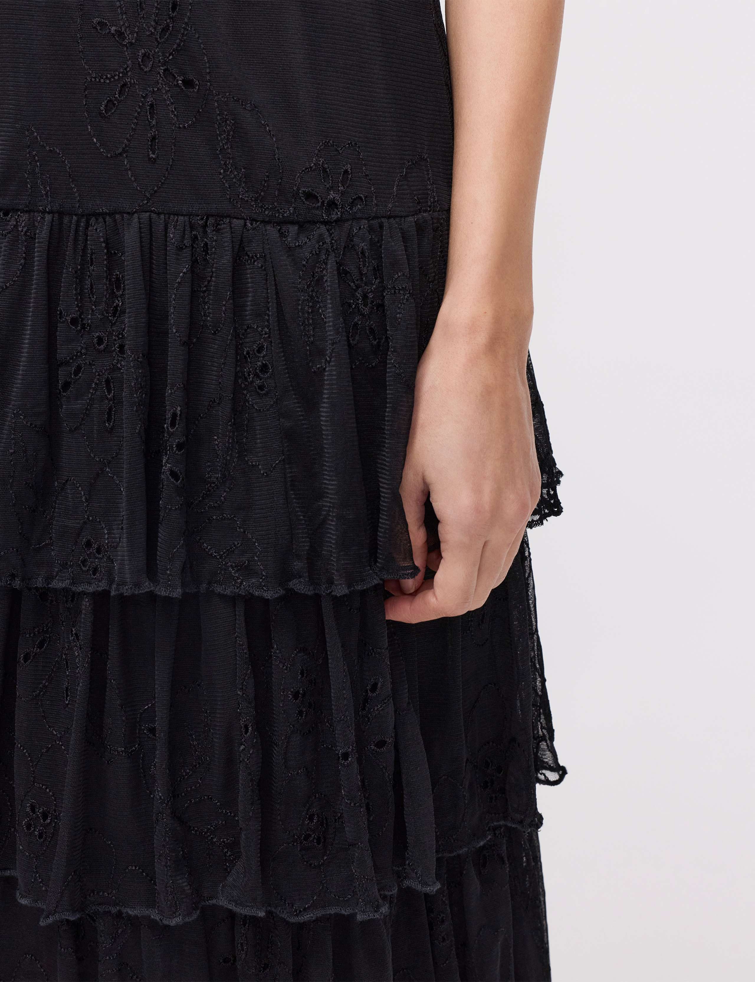 Broderie Midaxi Tiered Skirt 5 of 8