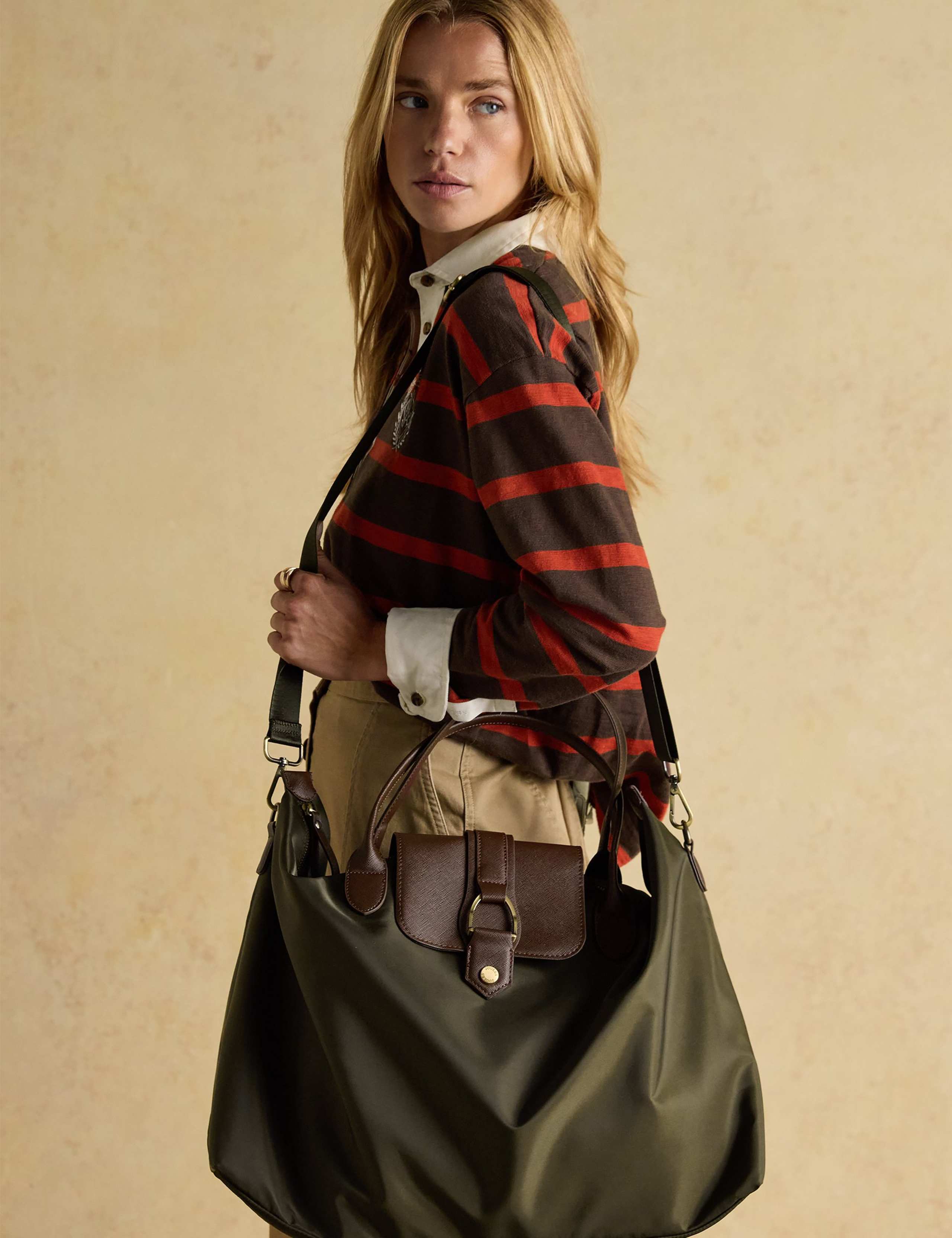 Zip Around Top Handle Weekend Bag 5 of 9