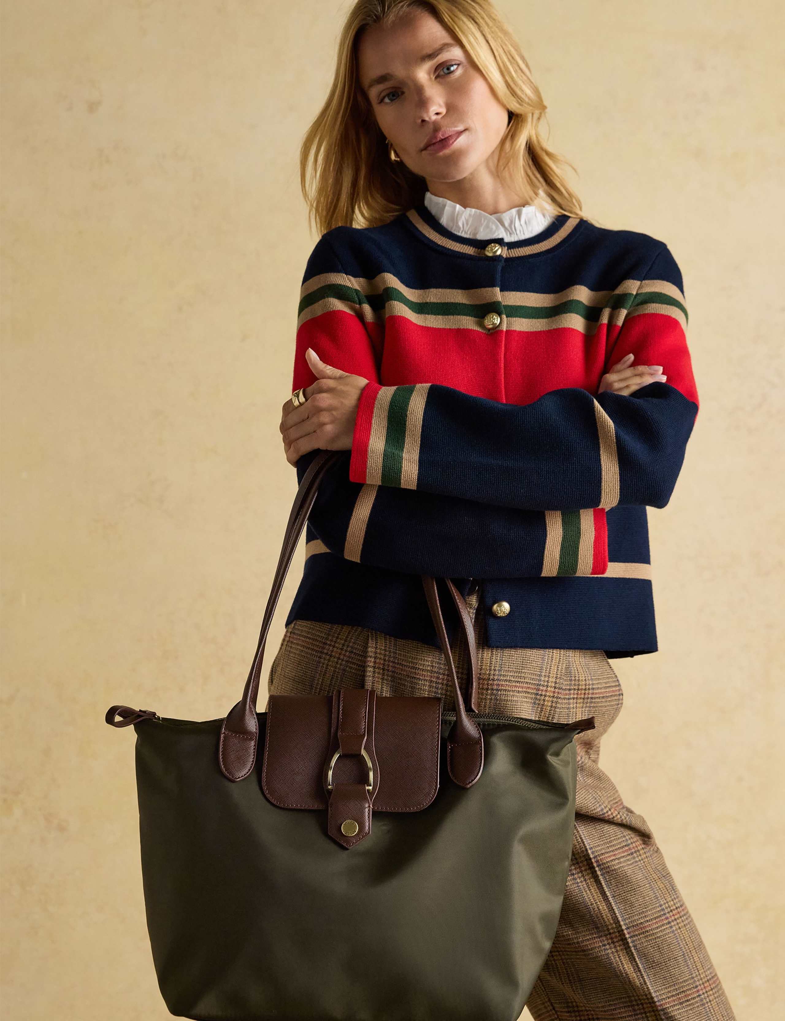 Zip Around Shoulder Bag 4 of 9