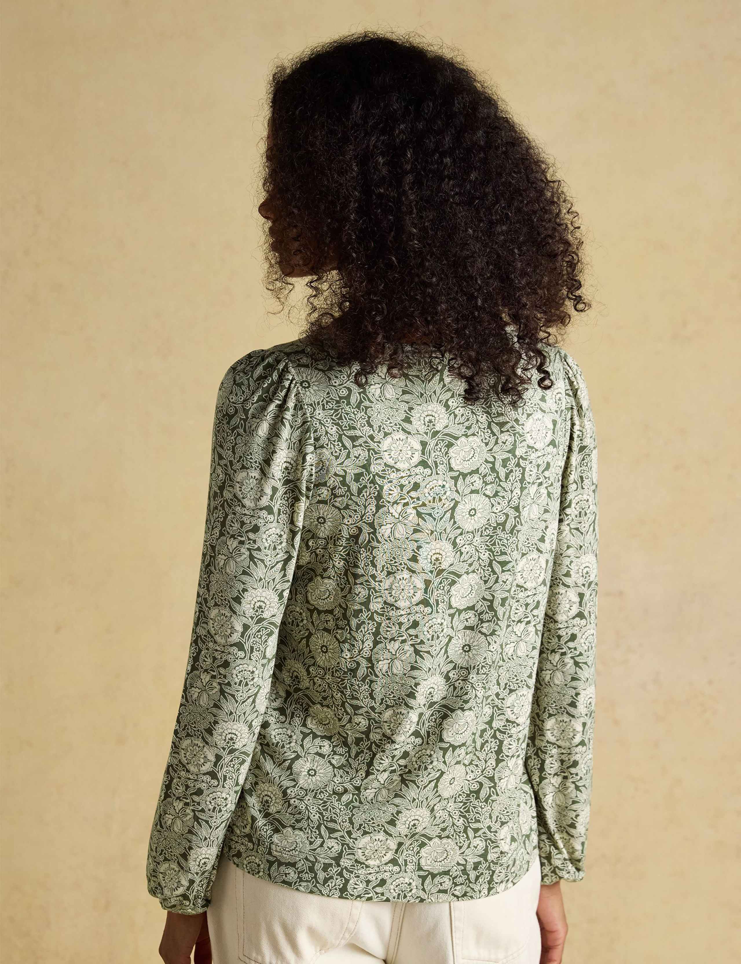 Floral V-Neck Top 3 of 7