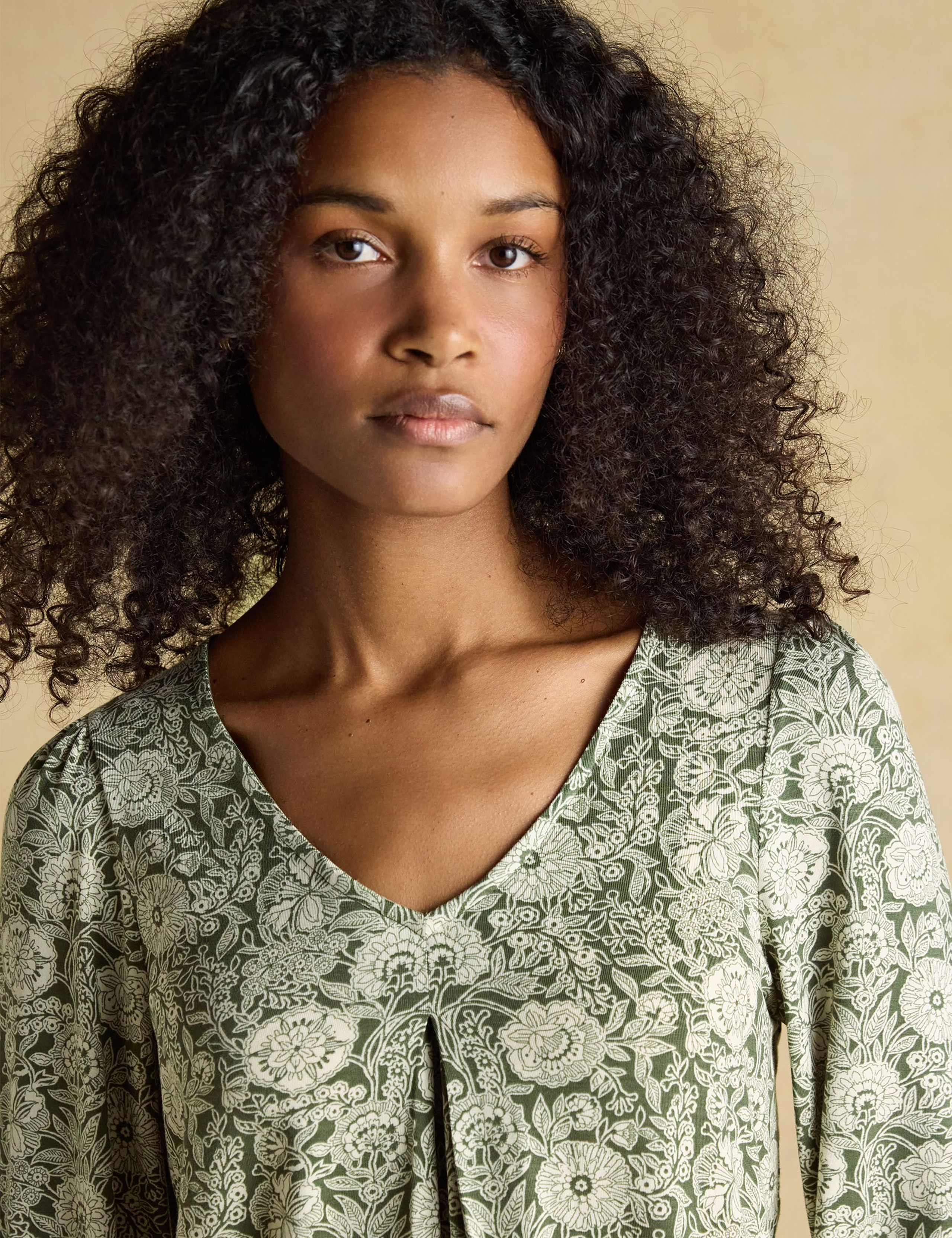 Floral V-Neck Top 4 of 7