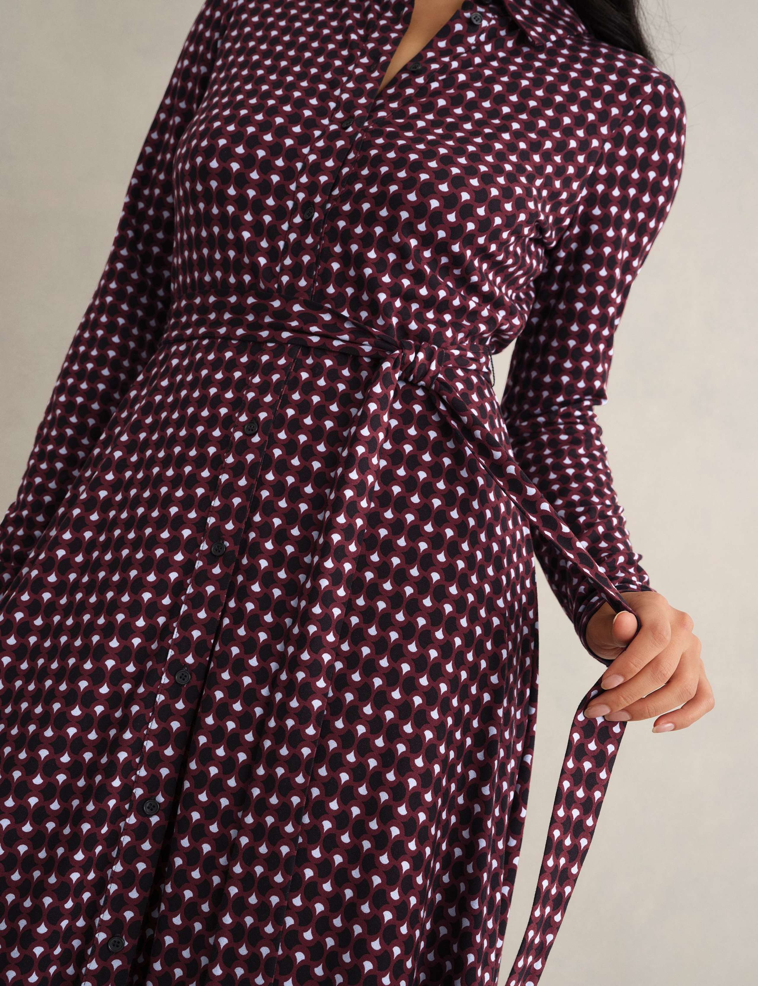 Jersey Geometric V-Neck Midi Shirt Dress 5 of 5