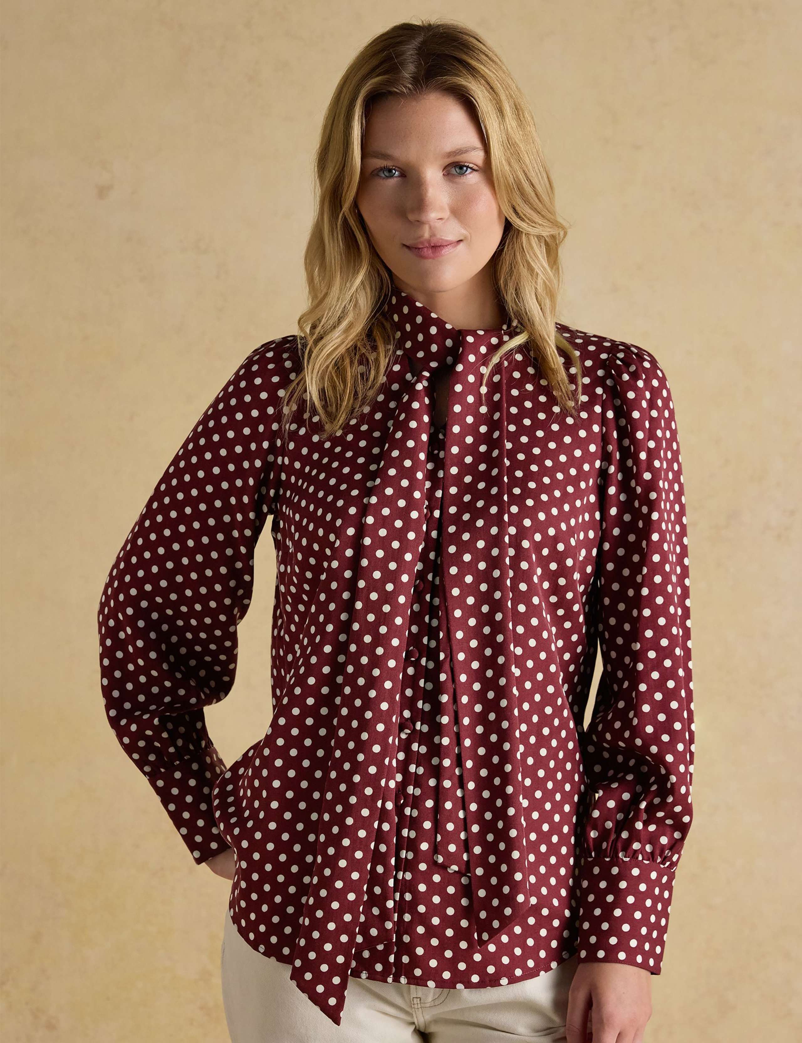 Checked Pussybow Blouse 7 of 8