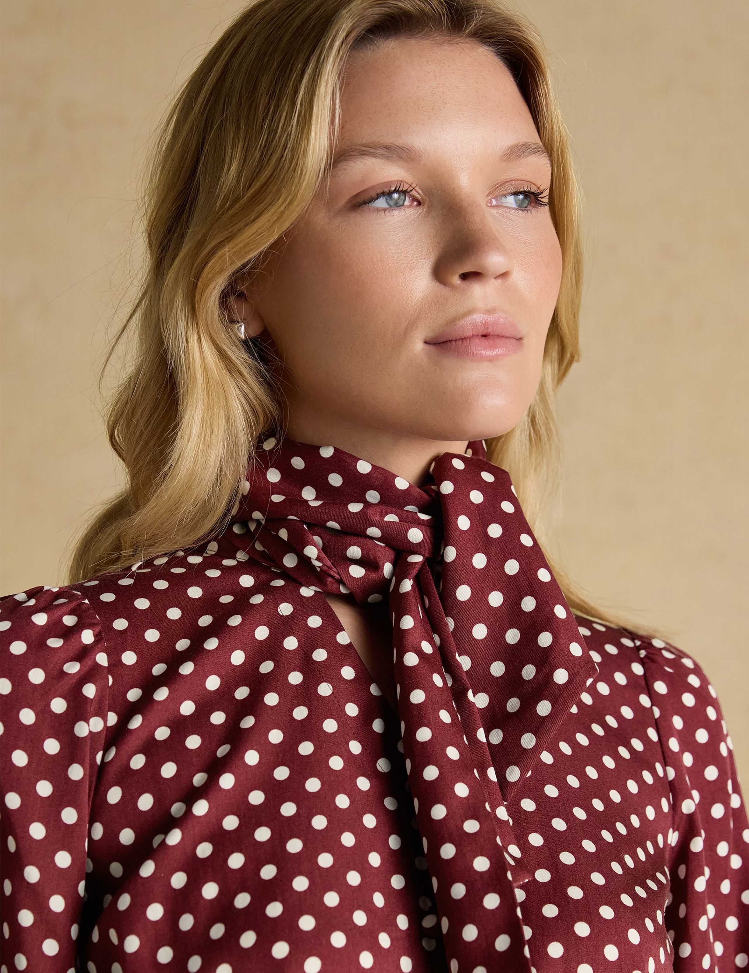 Checked Pussybow Blouse 8 of 8